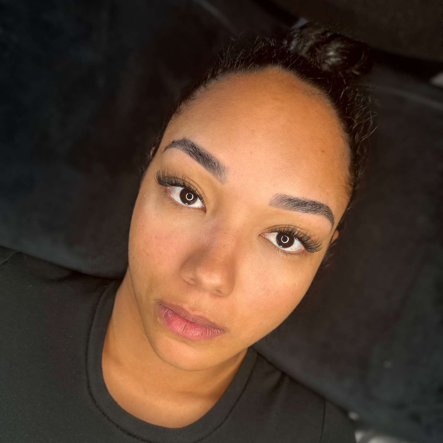 🔥 1 Hour Lashes are flying out right now – and you already know my ultimate fave is that seductive cat eye 😈
💧 Fast. Flirty. Fierce.
Would you rock this look? 👀
#wetlook #bristol #bristollashes #russianvolume #classiclashes #wispylashextensions #hybridlashes #lashes #lashextensions #foryou #fyp