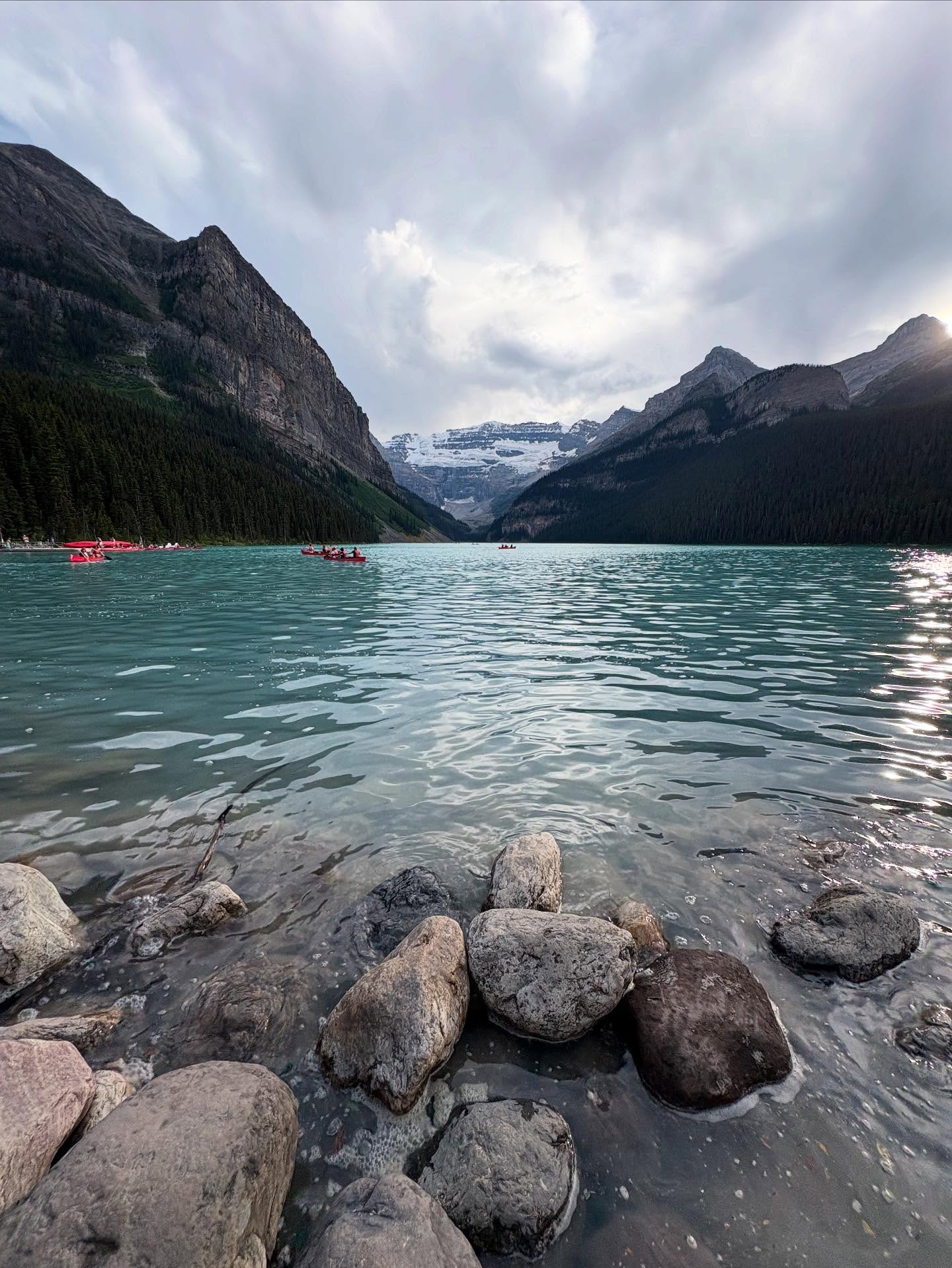 “Nature in its essence is the embodiment of My Name, the Maker, the Creator. Its manifestations are diversified by varying causes, and in this diversity there are signs for men of discernment. Nature is God’s Will and is its expression in and through the contingent world. It is a dispensation of Providence ordained by the Ordainer, the All-Wise.” Bahá’í Writings
With those words, Bahá’u’lláh, Prophet-Founder of the Bahá’í Faith, outlines the essential relationship between man and the environment: that the grandeur and diversity of the natural world are purposeful reflections of the majesty and bounty of God.