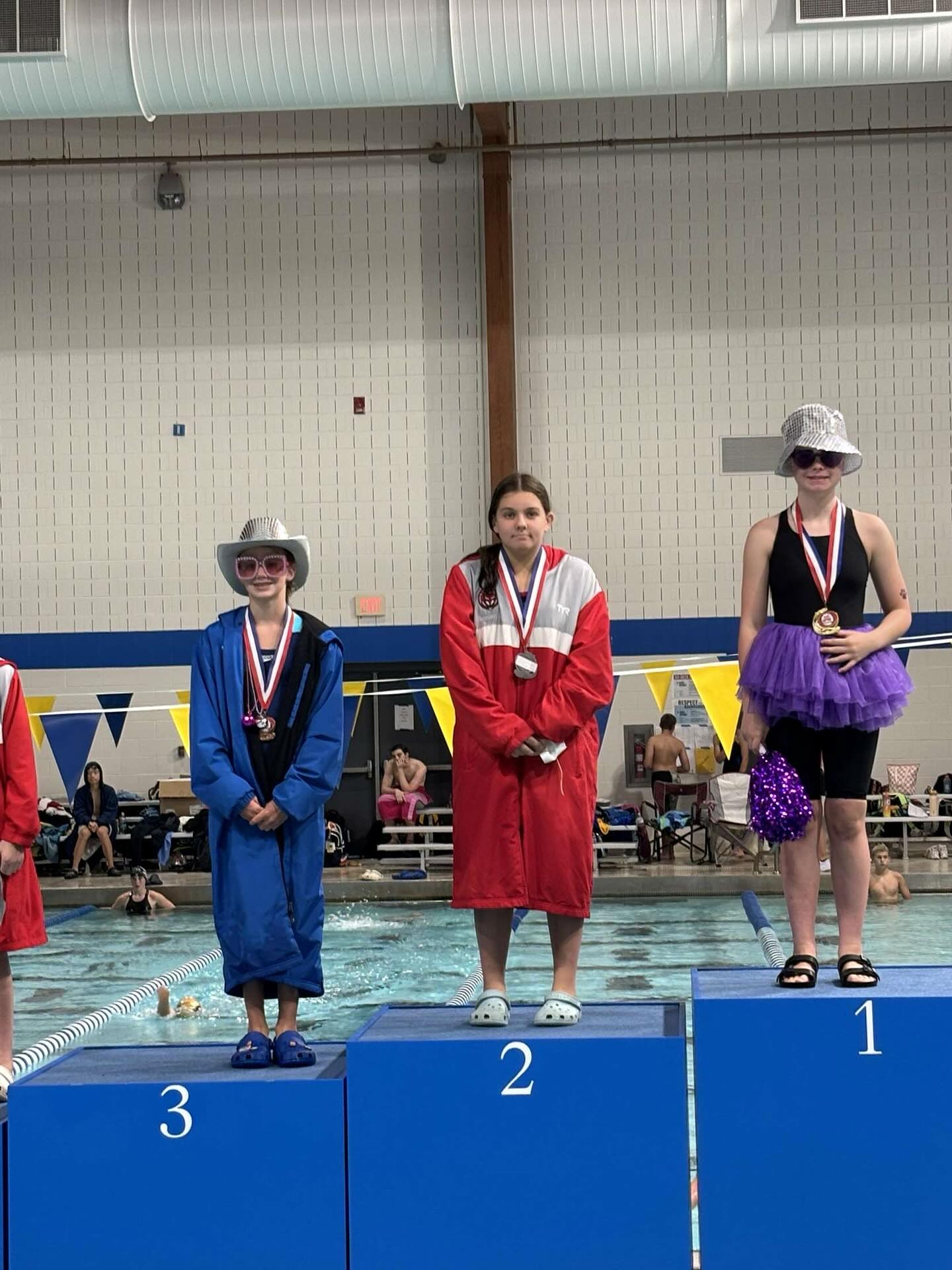 ISI Summer Central Divisional Championships:
Girls 12&U 100 Fly:
Brinley Snider - Runner Up
Mary Kate Johanneman - 4th Place
Boys 12&U 100 Fly:
Grayson Rabourn - Champion
Noah Benz - 4th Place