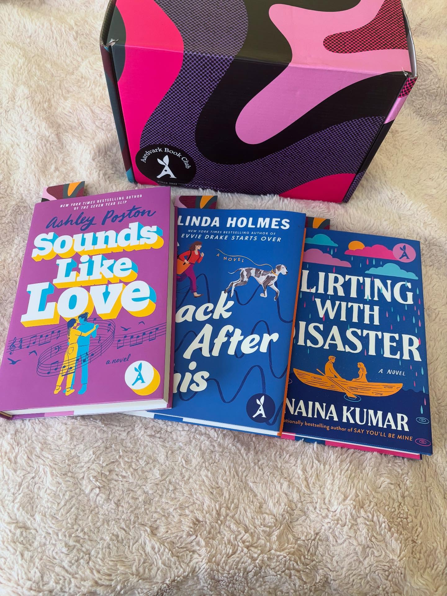 thank you so much to @aardvarkbookclub for the kind book package. These picks are so perfect, I can’t wait to read them 🩷
#bookmail #bookpackage #romancebook #aardvarkbookclub