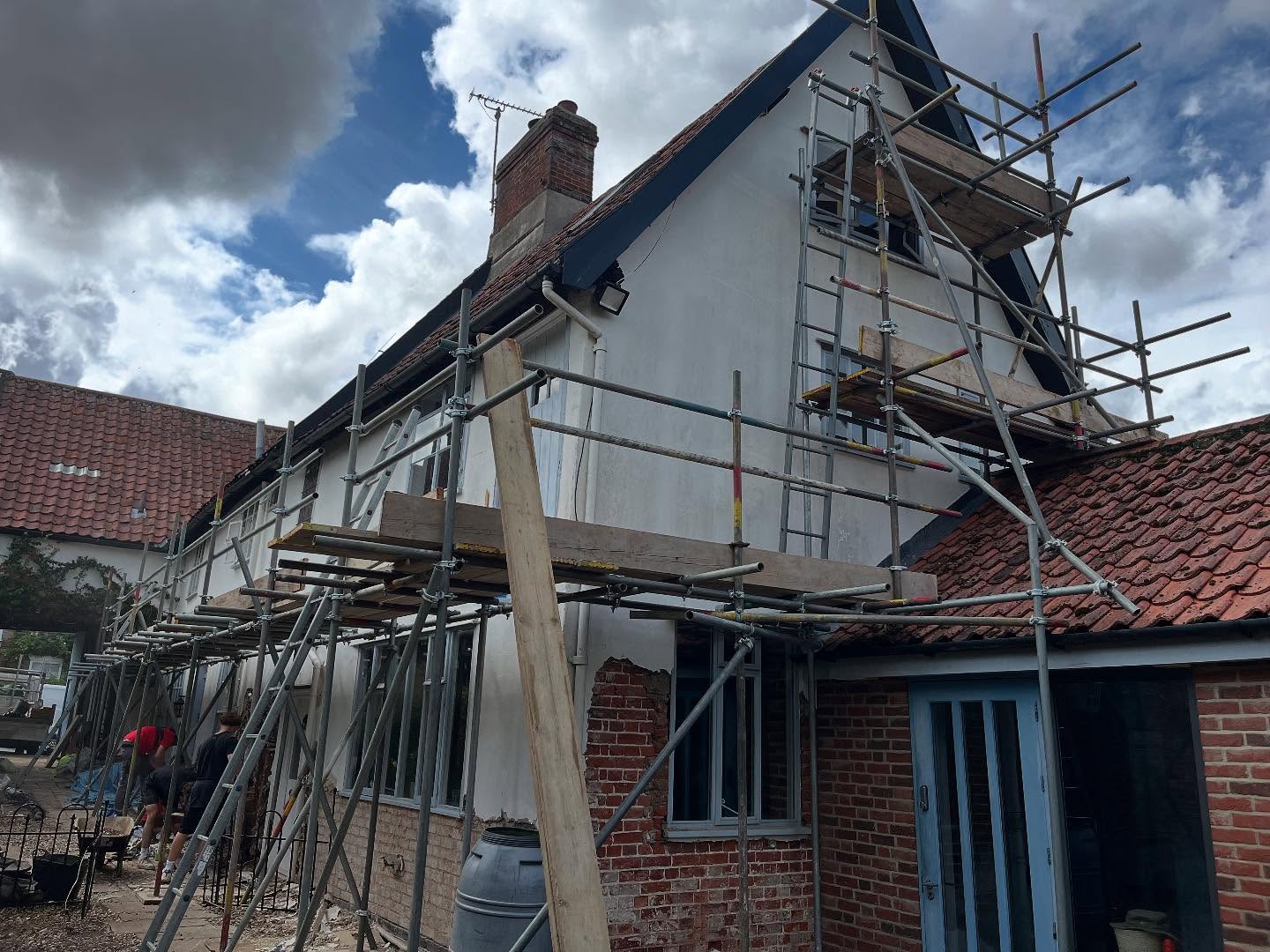 ⭐️Side and gable elevations ready for this property to have a new lime render applied in Debenham⭐️