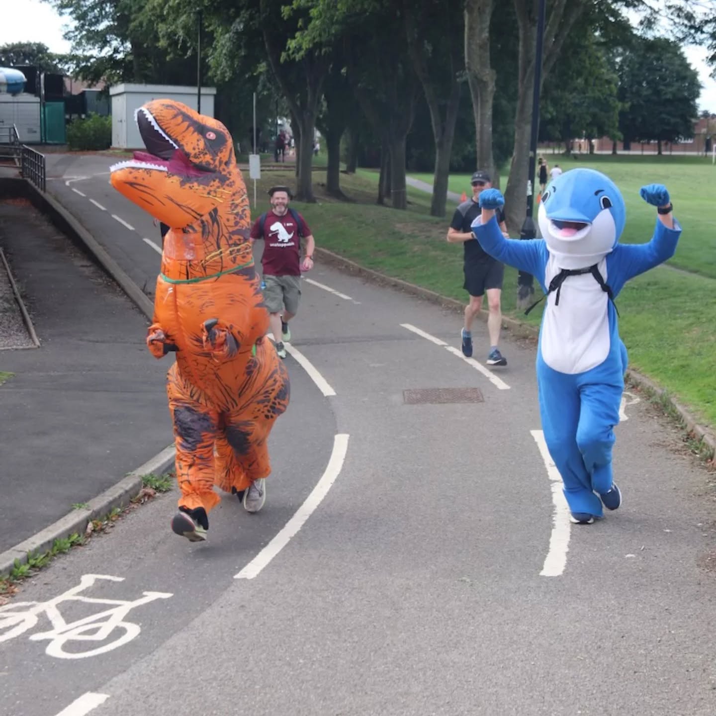 Crossing the finish line at the Northallerton @parkrunuk on its 10th anniversary alongside a T-Rex.
Definitely a first for the dolphin 🐬🏃🦖