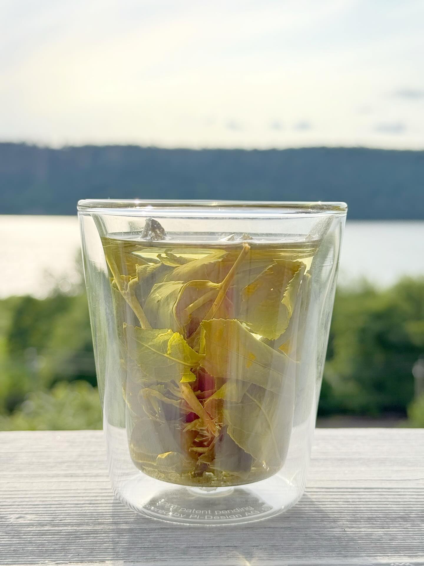 slow tea Sunday inspired by @beingtea and her lovely session on “grandpa style” brewing #slowtea #grandpastyle #taiwanesetea #oolong #morningtea