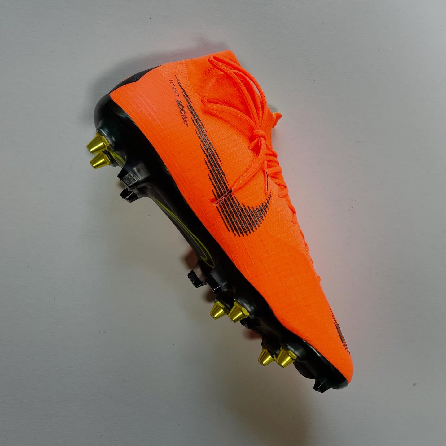 Built for speed. Designed to dominate.
The Nike Mercurial Superfly 6 Elite from the Fast AF Pack is a masterclass in velocity and aggression — drenched in Total Orange with Volt and Black detailing, this SG-AC beast brought fire to muddy pitches back in 2018.
Flyknit upper, ACC tech, and a responsive soleplate combined for explosive takeoff… and unforgettable flair.
⚡ Available now in UK 9
📦 Only at: www.bootsfinder.co.uk
Would you bring this colourway back?
#FastAFPack #NikeMercurialSuperfly6 #RareBoots #SGBoots #FootballBoots #NikeBoots #BootCollectors #MercurialMadness #Bootsfinder #SpeedBoots #TotalOrange #FootballBootCulture #FlyknitFootball