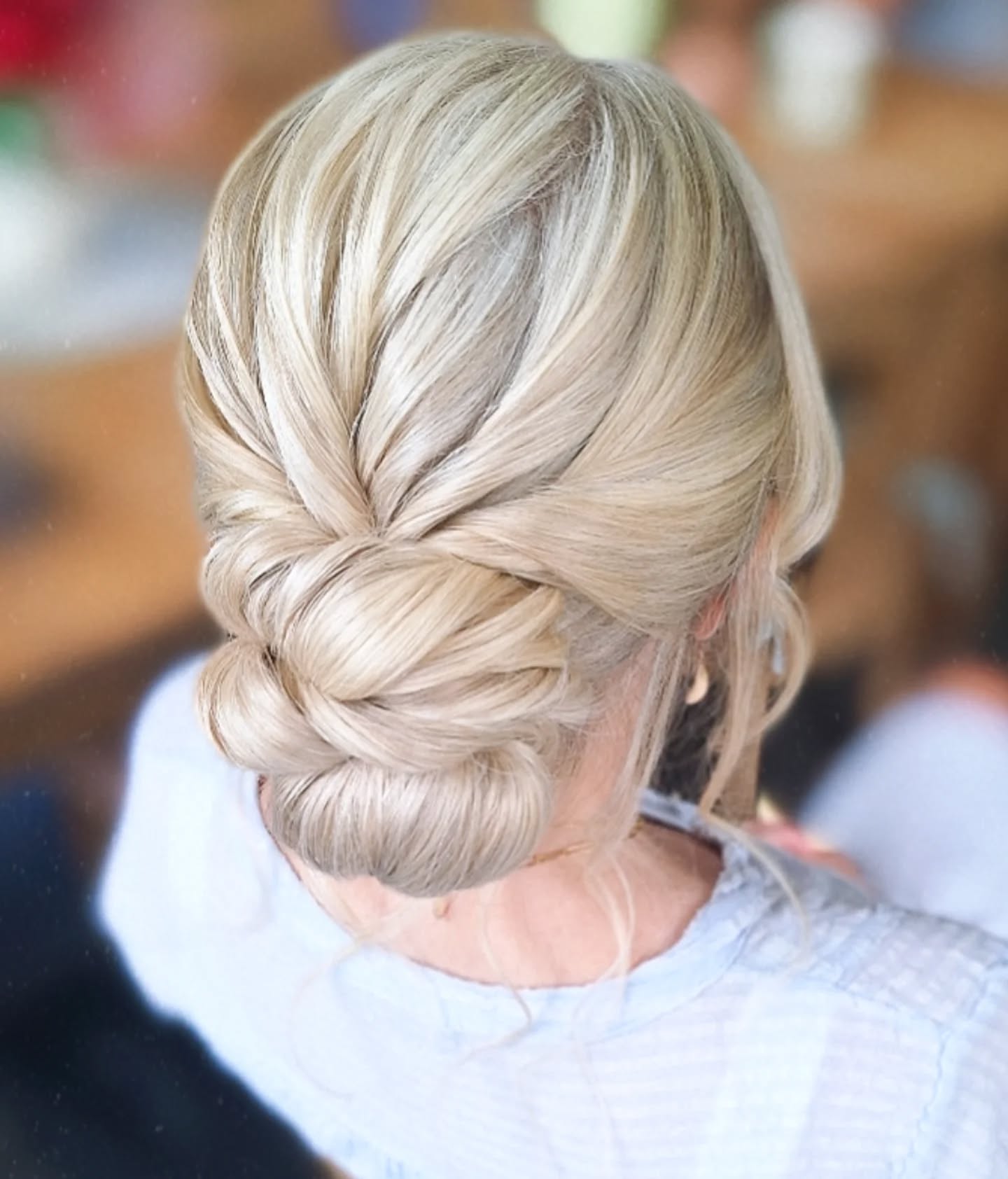 There's a rumour going around...
Polished Boho styles are back and will dominate 2026, which makes my heart so happy!
.
I love the way texture, softness, and detail can elevate a style, Boho styles... Welcome back!
.
Great for literally every hair type!
Let me know what you think of this style!
.
Bridal hair
Bridal hair Sussex
Sussex bride
Sussex Bridal hair
Boho hair
#westsussexbride
#westsussexbridalhair #sussexbridalhair #sussexweddinghair