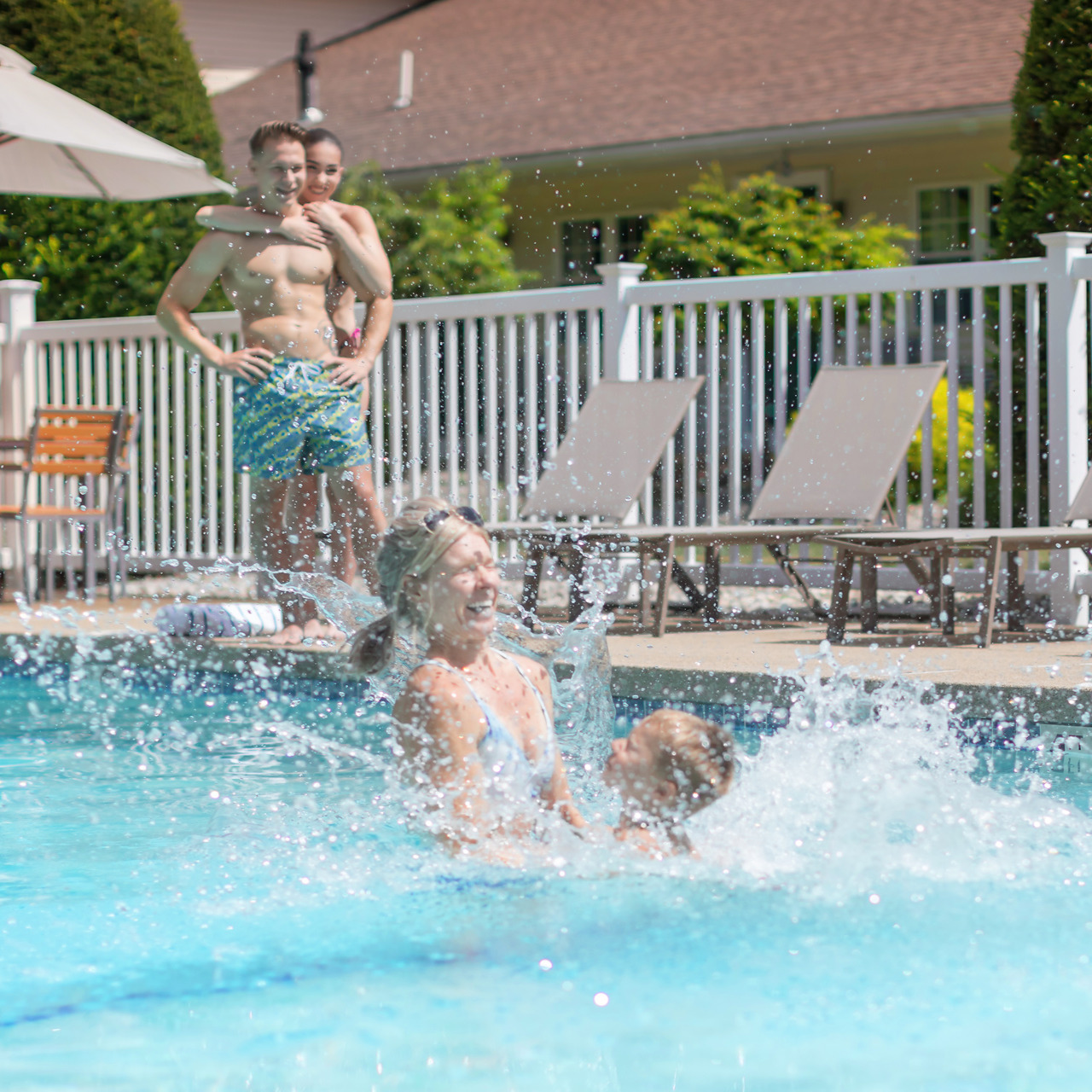 🏊♀️ Make a splash at our refreshing pool!
Cool off and create memories with every jump, dive, and playful splash in our sparkling pool.
#whitemountainsnh #northconwaynh #newhampshireinn #mountaingetaway #budgettravel #outdoorescape