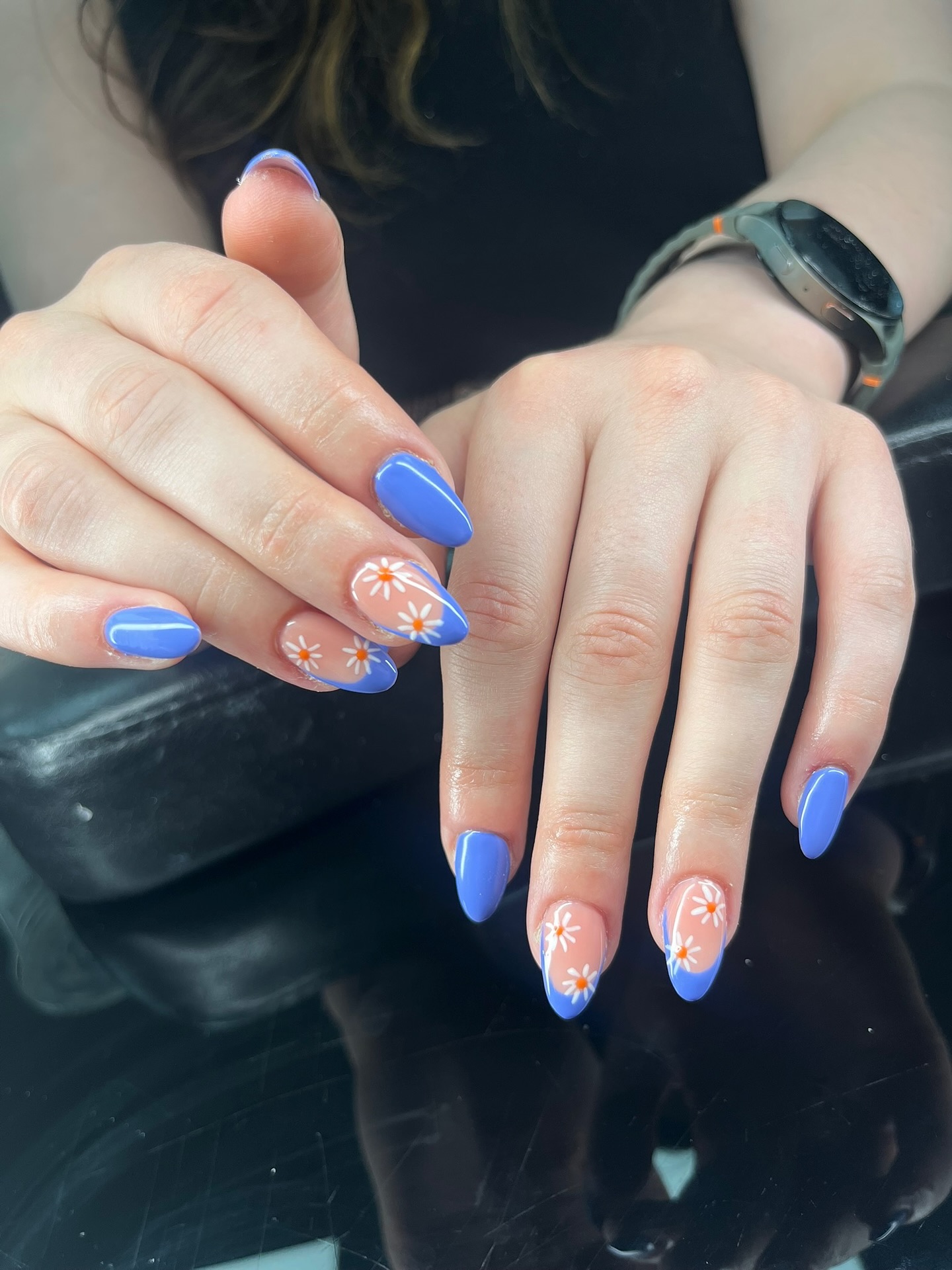 Fruit. Florals. Fun little details. 🍊🌼🍋🟩
Summer nails are having their moment in the spotlight, and we’re fully on board with it.
Swipe through for some of the latest sets from our nail team and save your fave for your next nail appointment. 🤍
We’ll see you soon,
The Hazel Team
#EmilyAtHazel #KaylaAtHazel #WesternMassNails #BIAB #westernmassbuildergel #nails413 #413nails #summernaildesign