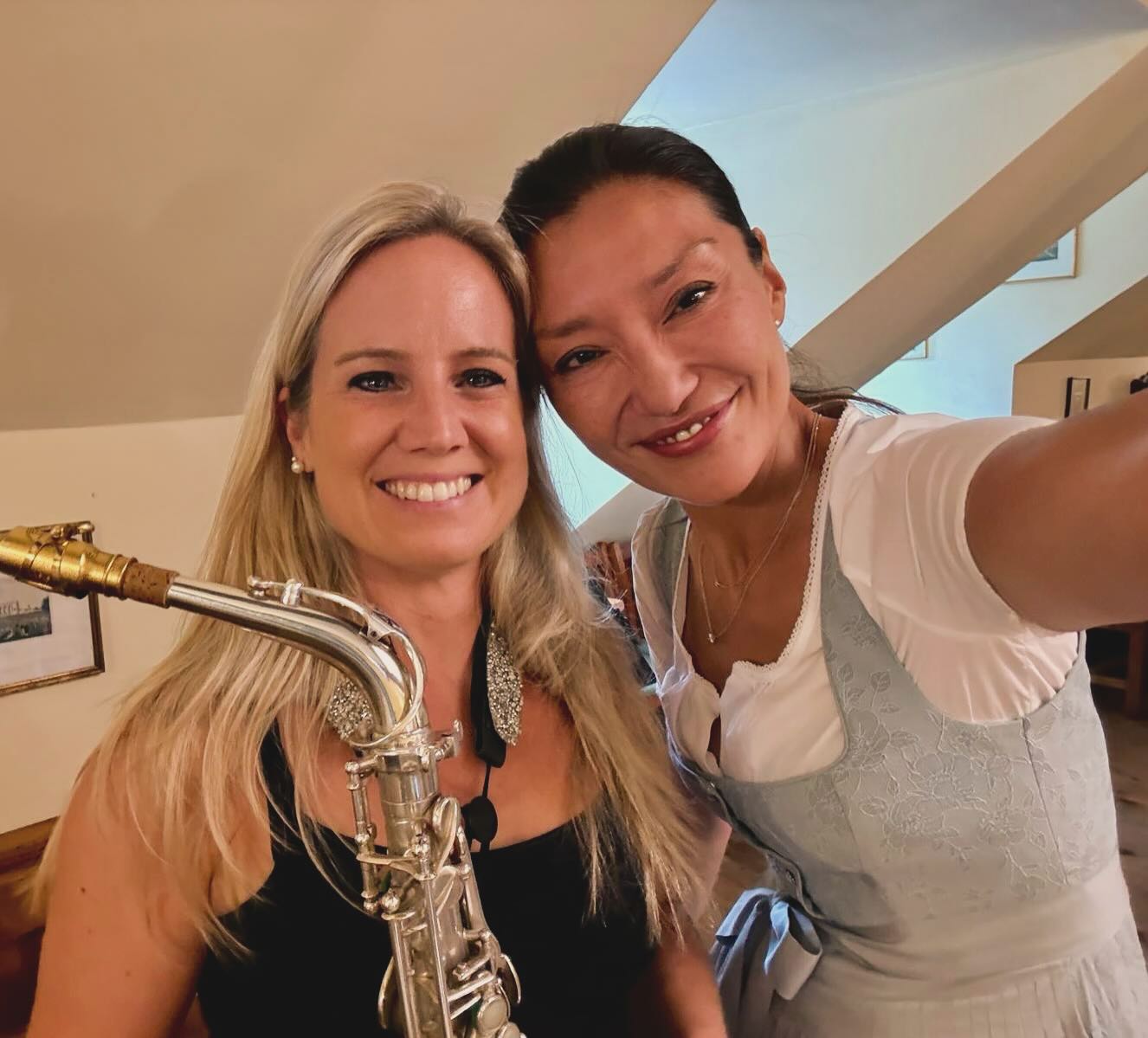 Happy Birthday, liebe Christine! 🥂🎷
Birthday Party im Schreiberhaus – Danke für den tollen Abend! 💛
#HappyBirthday #schreiberhaus #SaxAndDJ #BirthdayVibes #wien #party