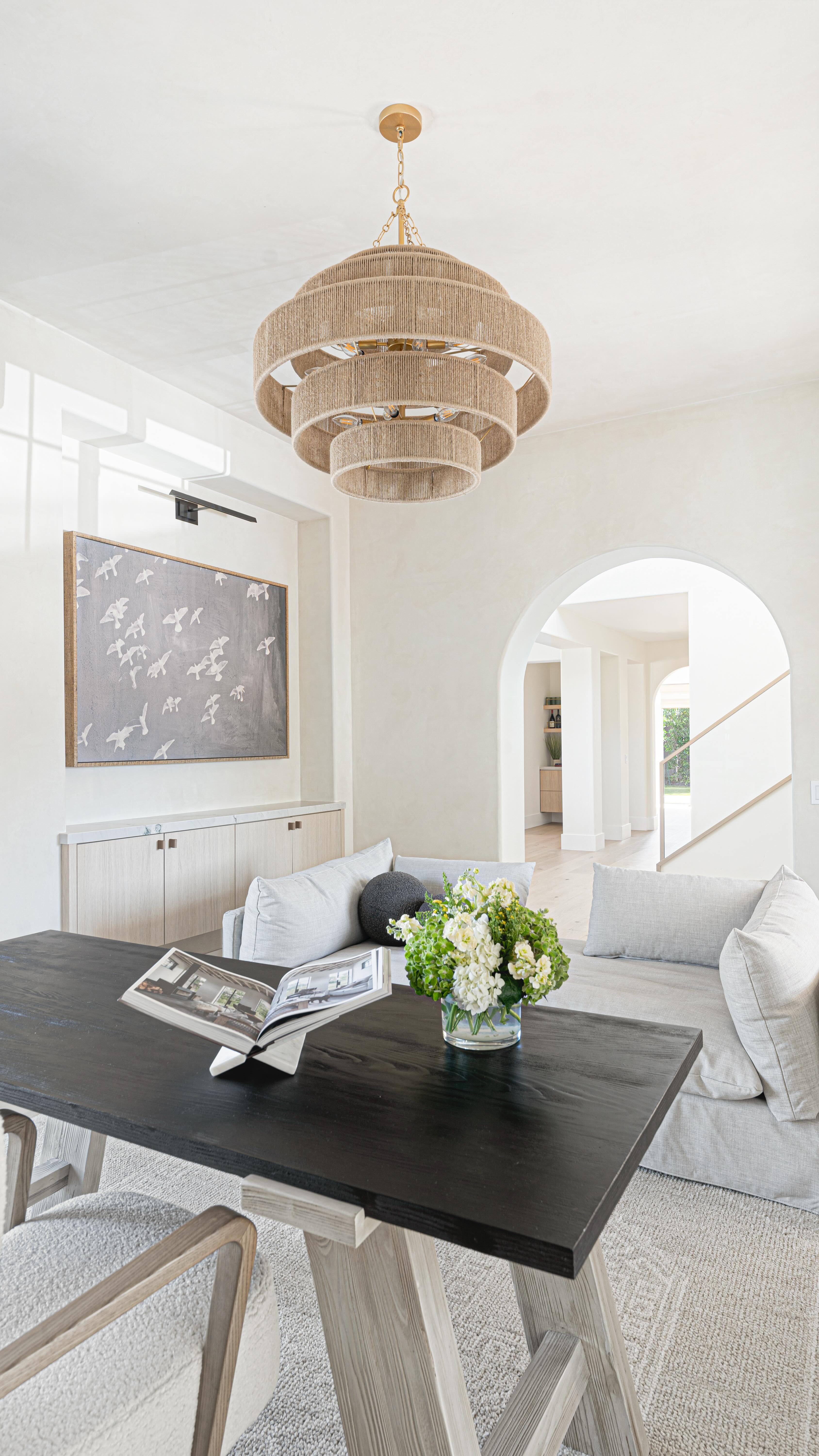 Not too shabby for an office space! 🤍