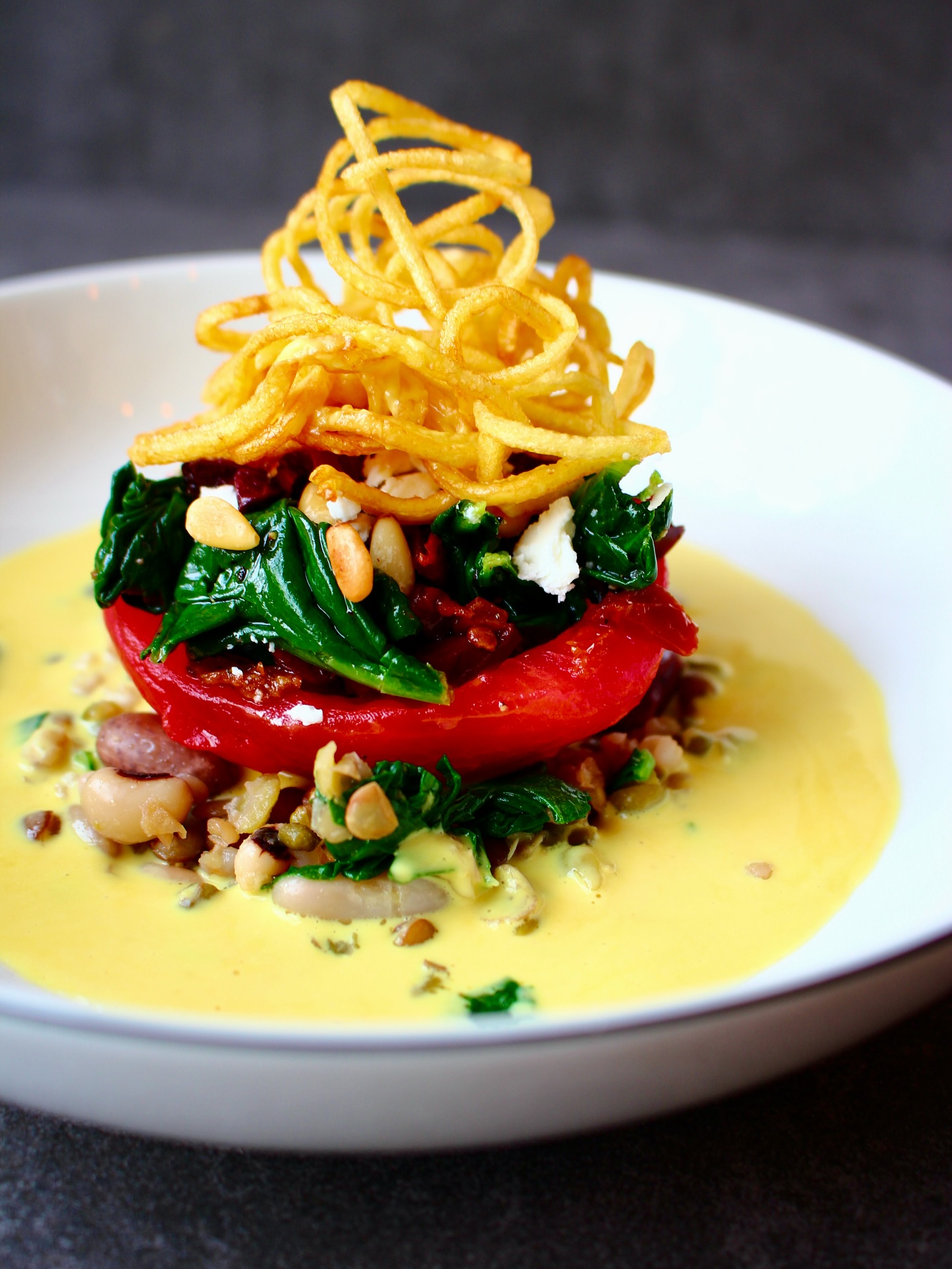 🍅Stuffed tomato with spinach, olives and feta on colorful bean mix topped with saffron beurre blanc ✨
A vibrant summer plate full of flavor 🌿
#vegetariana #tomatoes🍅 #vegetarianfoodshare #vegetarianmeals #vegetarianrecipe #vegetariancooking #sundriedtomatoes #vegetarianlunch #babyspinach #tomatoseason #vegetarianoptions #tomatolove #vegetariandish #spinachrecipes #tomato #vegetarian #spinach #tomatoes #vegetarianrecipes #vegetarianfood #vegetariano #freshtomatoes #sanmarzanotomatoes #gardentomatoes #tomatotime #foodforflexitarians #freshtomatoes