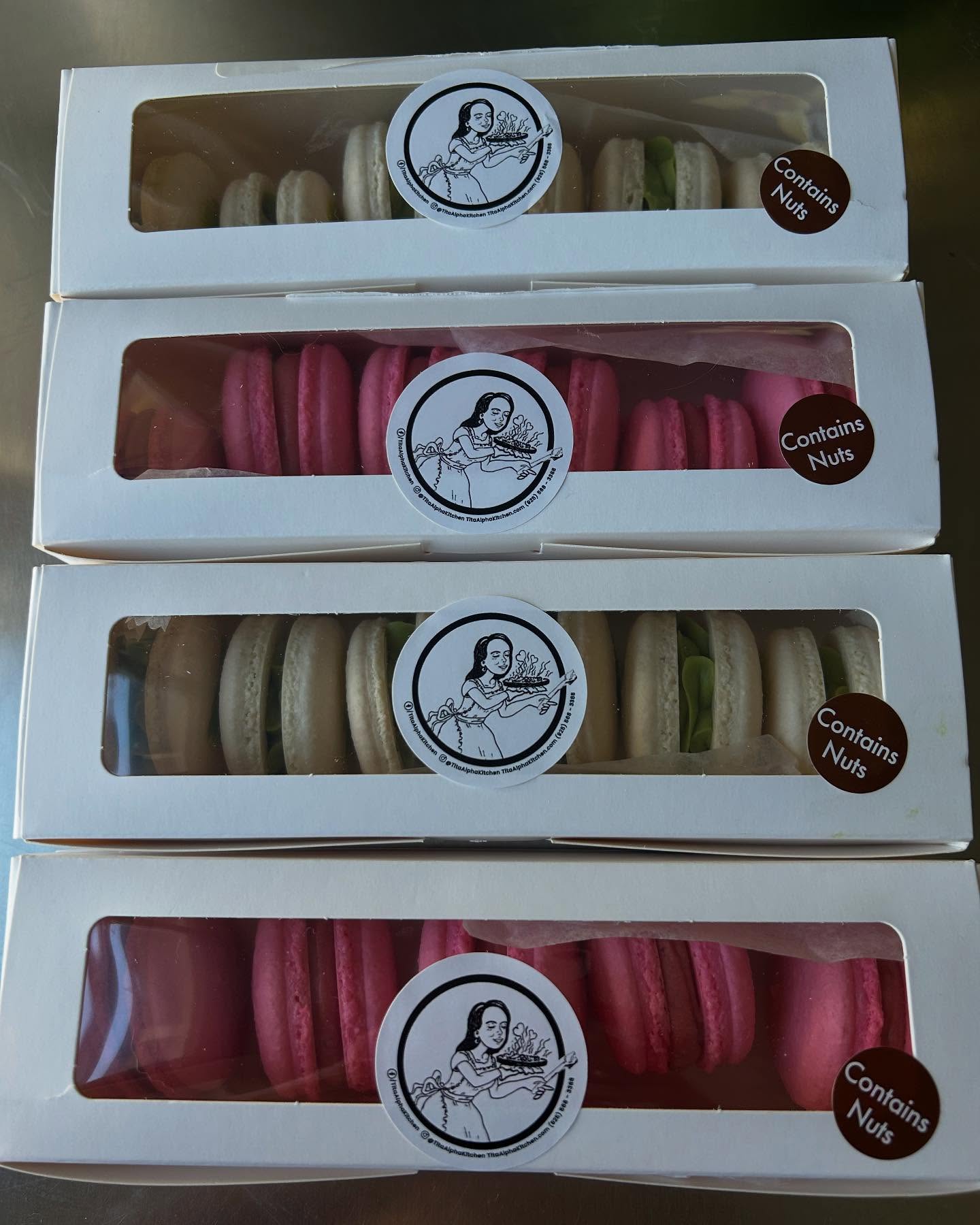 Matcha and strawberry French macarons