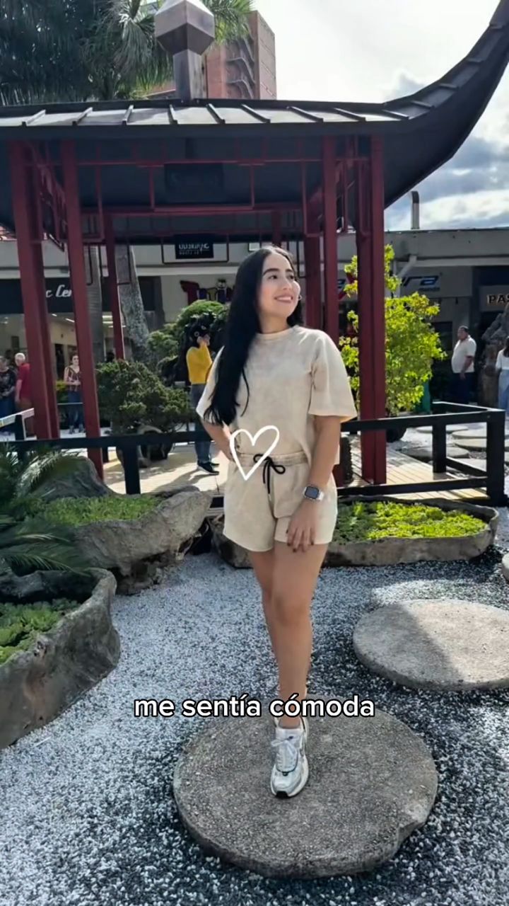 🥰Cómoda, fresca y con mucho estilo ❤️🔥
Así te vas a sentir con nuestras prendas, perfectas para una tarde con amigas, un paseo o simplemente para verte increíble sin esfuerzo.
Descubre por qué todas dicen que Natsuki es sinónimo de comodidad y flow✨
📲Escríbenos al 314 7755302 y lleva la tuya hoy.
Pago contra entrega en todo el país✅
#Natsuki #RopaCómoda #TardearConEstilo #NatsukiStyle