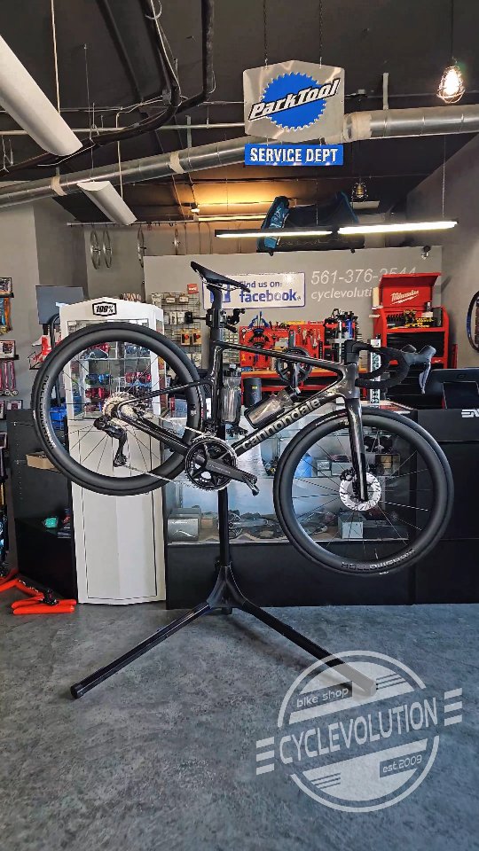 @cannondaleroad
#cyclevolution #smallbusiness #bikelife #bikepic #bikelove #bikeshop #bikeporn #unboxingbike #bicyclelife #bicyclelife #bikeshoplife #localbikeshop #supportlocalbikeshop #delraybeach #delray #a1aflorida #pinarello #roadbike #sram #sramaxs