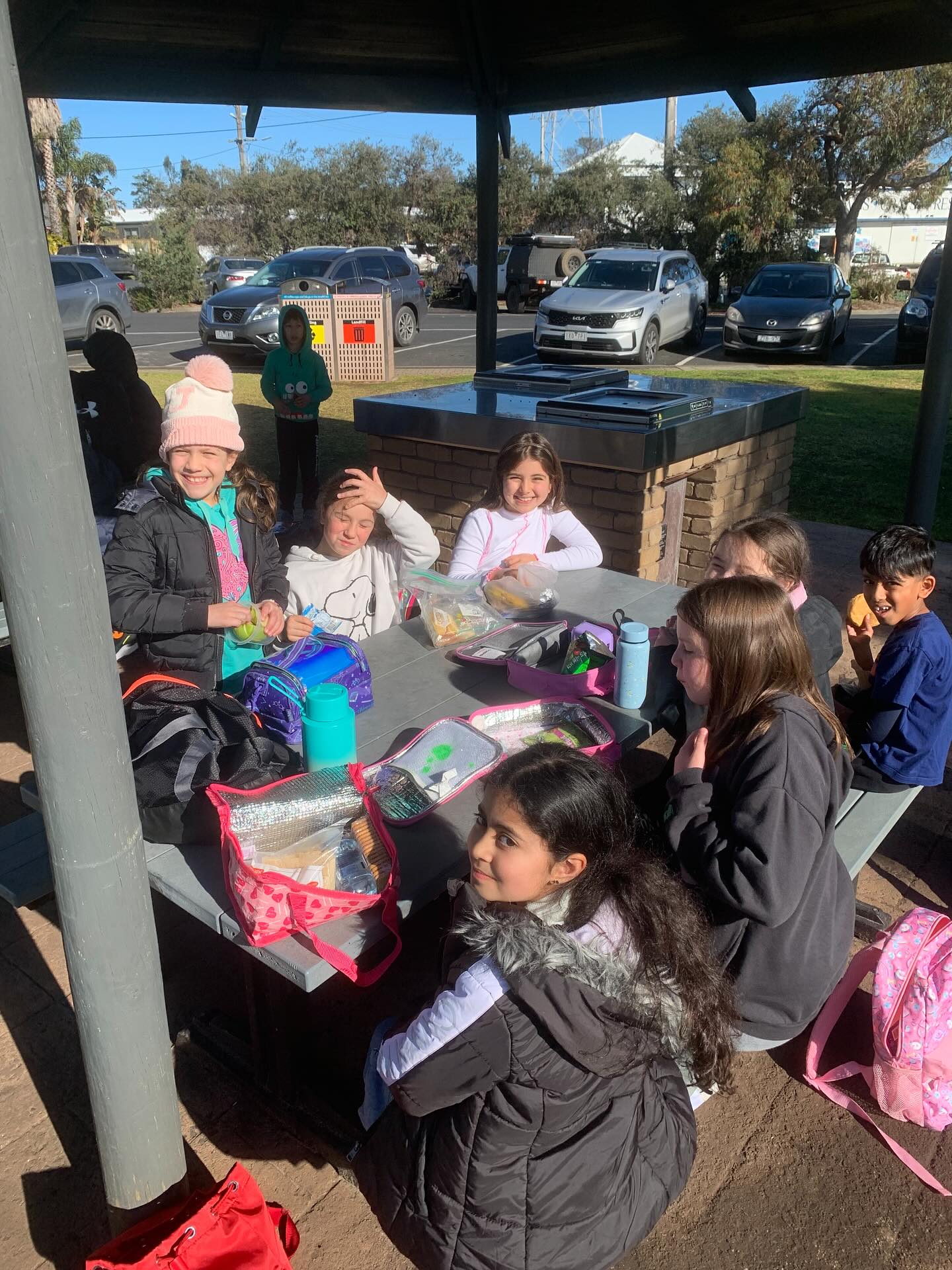 3/4 CAMP - Full bellies for all the giggles we’ve been having! Nobbies boardwalk, night walk, penguins and games night ✌️