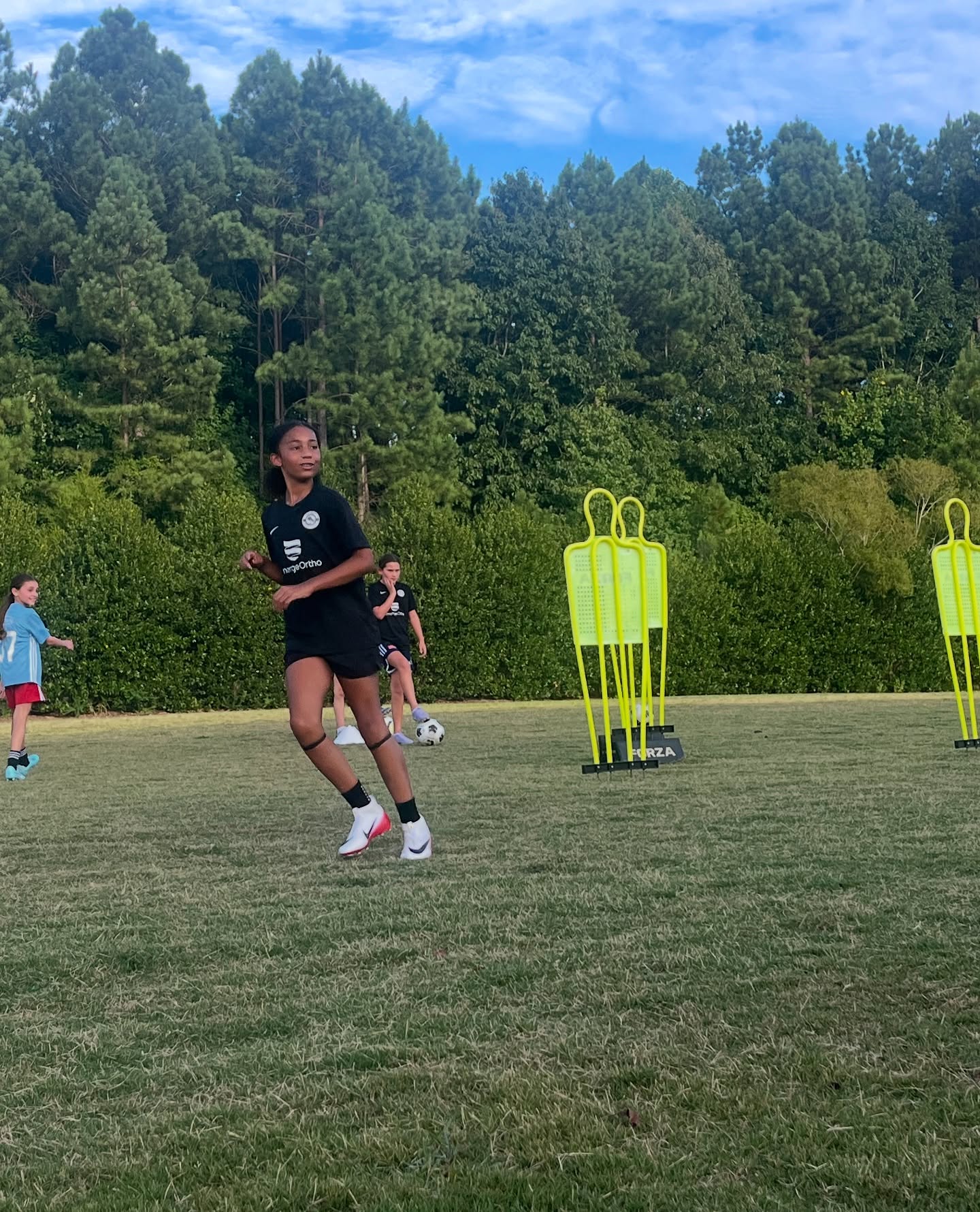 No limits. Just goals. 💪🏼⚽
#NoLimits #SoccerGrind #ChasingGreatness #EliteMindset #HardWorkPaysOff #SoccerTraining #PlayerDevelopment #StayLockedIn #InstinctSoccer #MindsetMatters