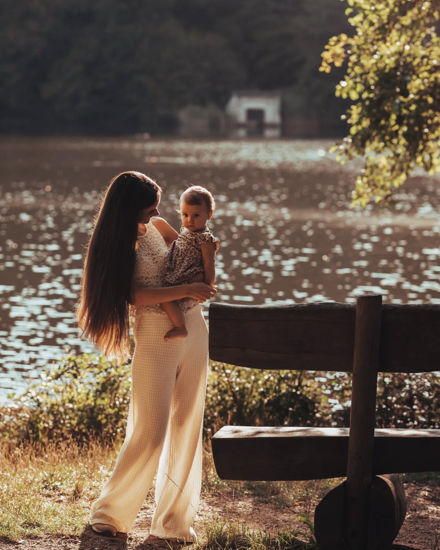 Sessioni che amo con famiglie meravigliose 🤍☀️
#familyphotography #sunsetphotography #ticinophotographer #luganofotografo #ticino