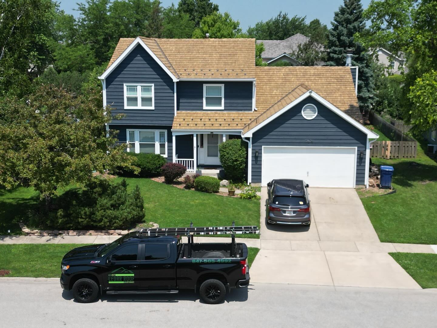 #bravasynthetic
Midwest Cedar Roof
installed a new Brava Synthetic Cedar Shake Roof on this unique Gurnee home! Another Satisfied Client.