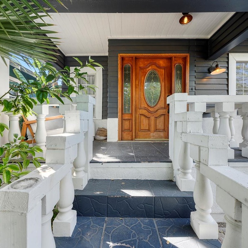 Renovated Triplex in Cypress Park
Three detached units—fully updated in 2020 with new kitchens, baths, flooring, plumbing, and electrical. Each unit has its own entrance and private outdoor space.
Turnkey investment with five years of rental history.
Perfect for an owner-occupant, long-term tenants, or short-term rental use.
Located near Frogtown, LA River Path, Highland Park, and Downtown LA.
Current rents:
$2785 / $1945 / $2490 = $7,220 per month
Front unit may be delivered vacant—terms negotiable.
Asking price: $1,097,500
DM for details or to schedule a showing.
#triplexforsale #cypresspark #larealestate #investmentproperty #incomeproperty #lainvestmentproperty