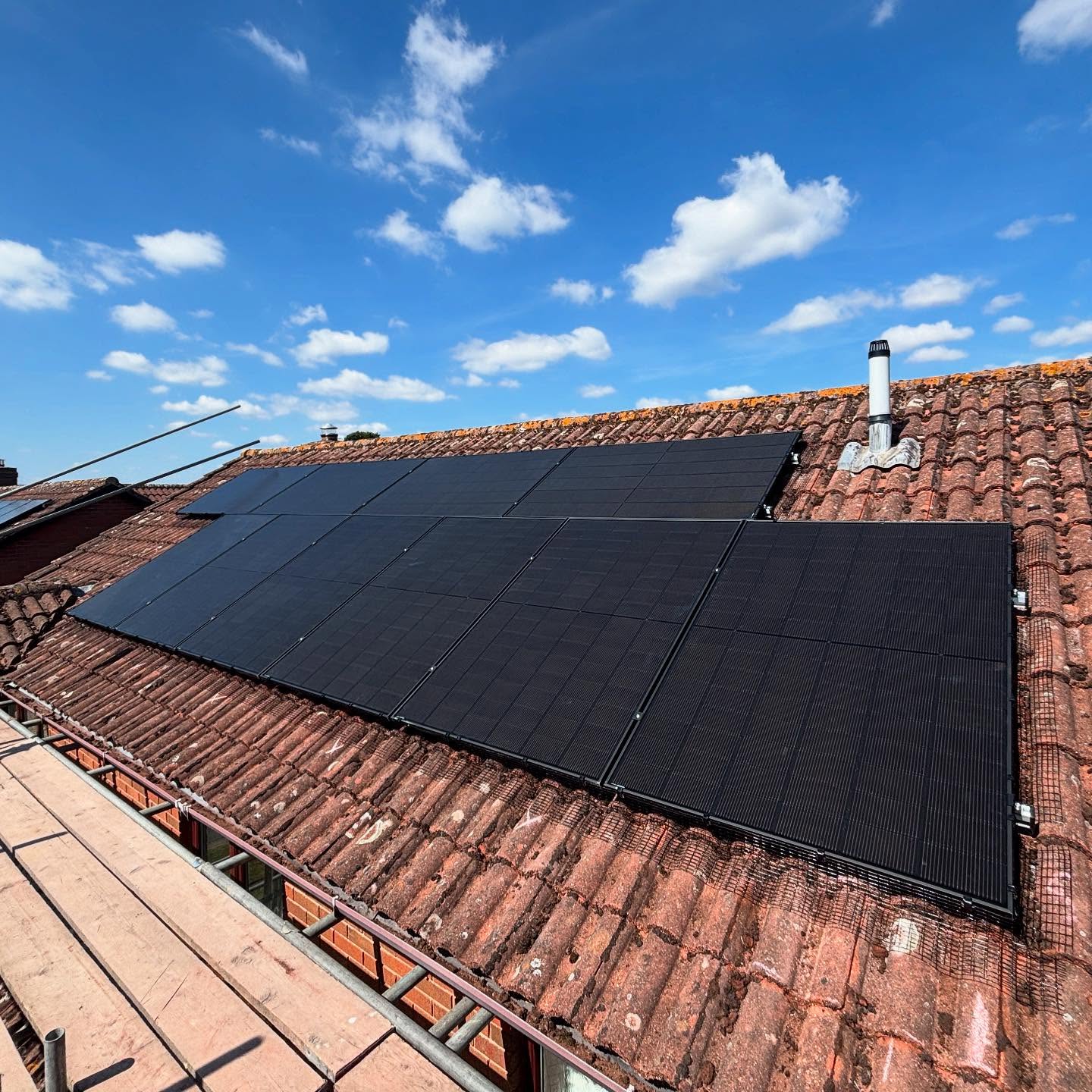 Recent solar install in Pewsham, Chippenham with Astronergy 450W All Black Panels supplied by @rexelbath