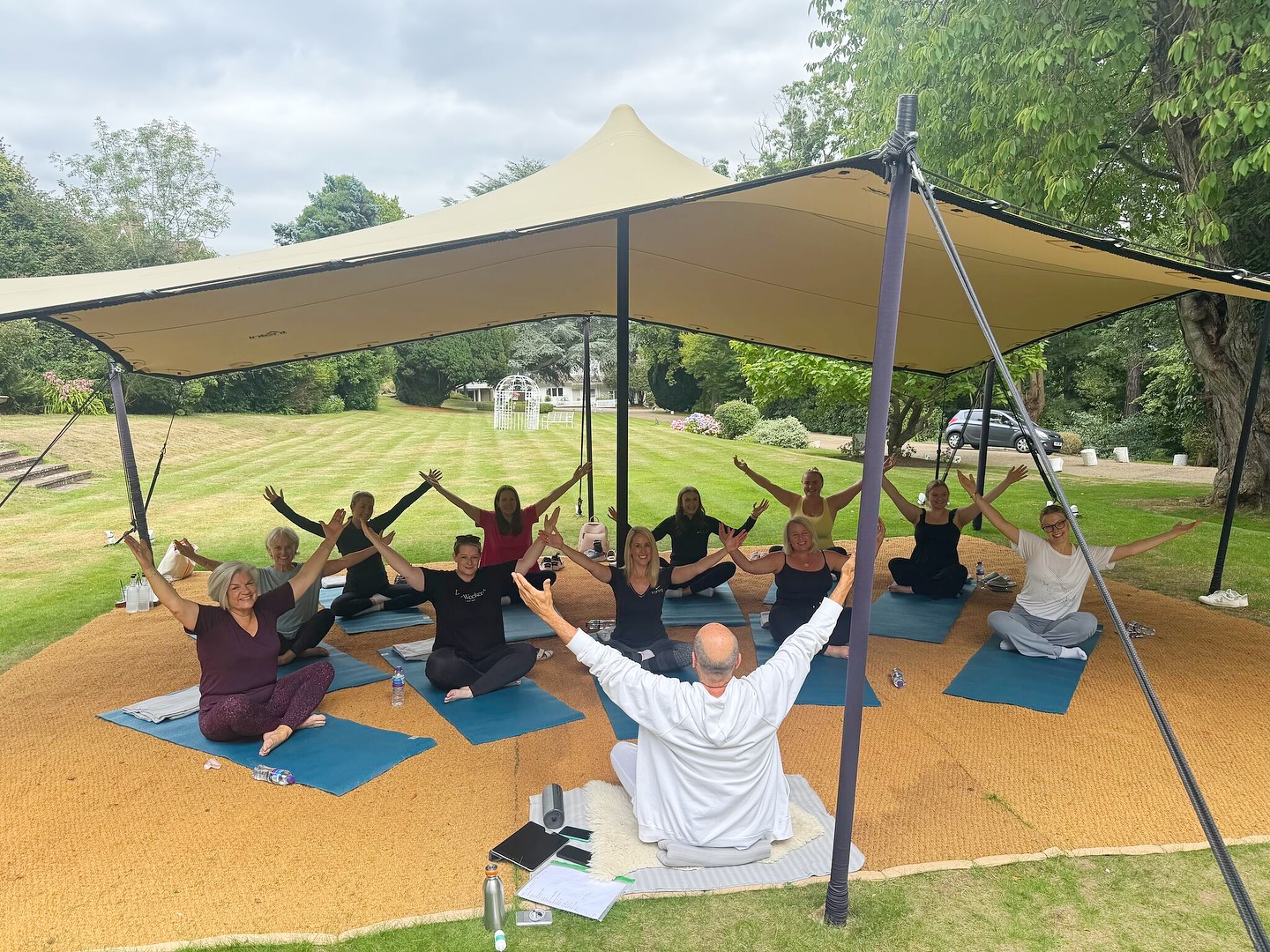 Thank you to Claire Bewers and Sarah Houghton for hosting us this week at one of their beautiful properties Rowhill Grange Hotel & Utopia Spa.
We kicked off our day with a light lunch, followed by a mini treatment in their Utopia Spa. We where then lucky enough to experience an afternoon of yoga supported by Jenny Pink under their stretch tent. The evening ended with a delicious 3 course dinner and drinks.
Thank you again to The Alexander Hotel Collection for a great day and getting to experience what the property has to offer.👏 😃
.
.
.
#limebluesolutions #travel #hotels #events #design #venue #live #virtual #production #av #incentives #rewards #client #sitevisit #uk #successful #networking #LuxuryHotelsUK #venuefinding #eventprofessionals #eventprofsuk #berkshire #cookham #creativesolutions #eventstyling #lifestyle #wellness #retreat #sunshine