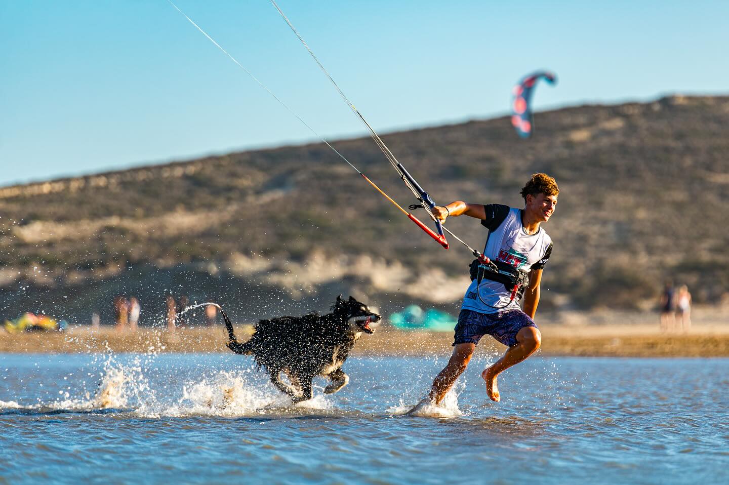 Back to this day when the beach turned into a playground 🌊
Kite, skimboard & pure fun 🤙🏽
📸 @odgorpofalevisuals
#duotone #skimboard #kitesurfing #prasonisi #water #purefun #playground #rhodesisland #rhodes