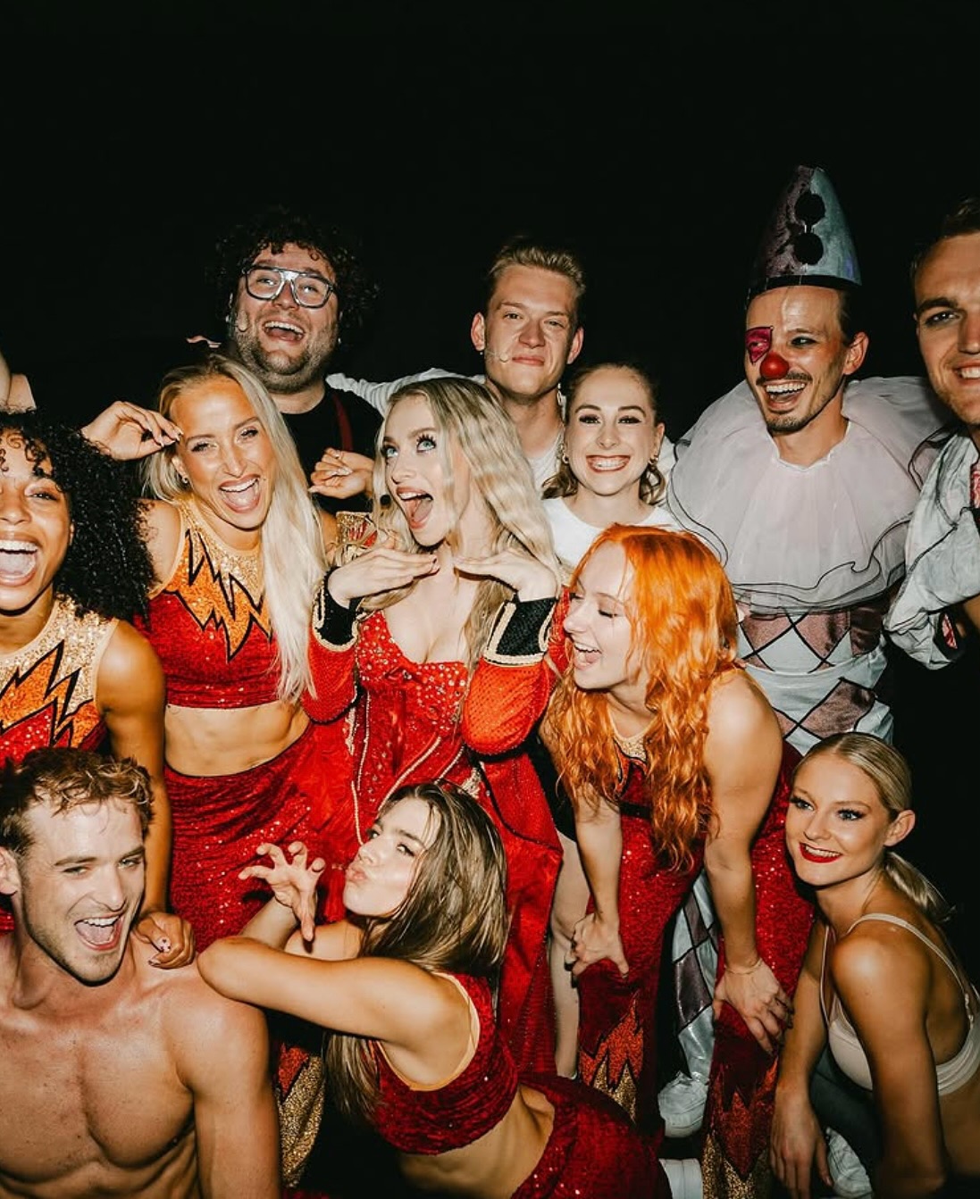 TEAM CIRCUS CAMILLE 🎪🎡🎠
#camille #circuscamille #show #circus #oostende #showcase