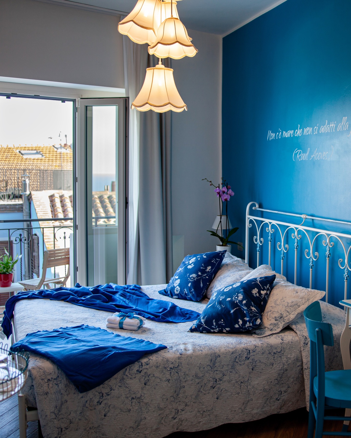 orizzonte_relais_sirolo
Scopri le nostre camere, la loro #luce, l'arredamento, immergiti nella bellezza di un'alba senza confini e goditi ogni #istante delle tue #vacanze nella #RivieradelConero. Ti aspettiamo a #Sirolo - #marchetourism #lemarche #hollydays