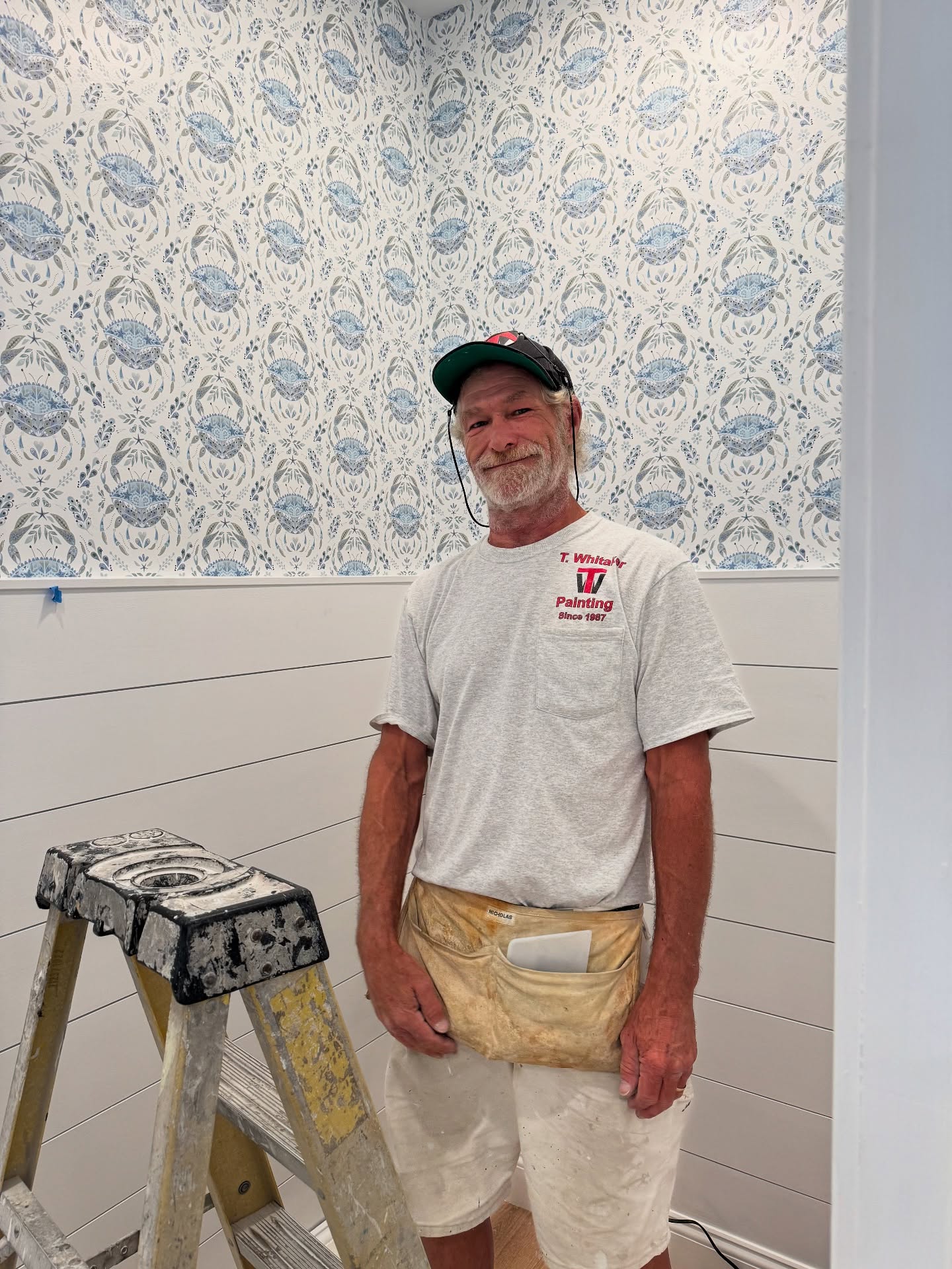 This is Doug. Smiling’s his favorite… 🤗💁🏼♀️
(He’s also an amazing paper installer! 👏🏼)
Thank you, Doug! 🥳
**PS: wait til you see this super cute Beach Haven bathroom addition we’ve been workin on… 🤗🦀🐚
👩💻🦀💙🪞: @katielynne_interiors
🛠️🖌️: @stc_designs_
🎨: @twhitakercompany
💡: @pollockmack
🚽: Ron. Lol