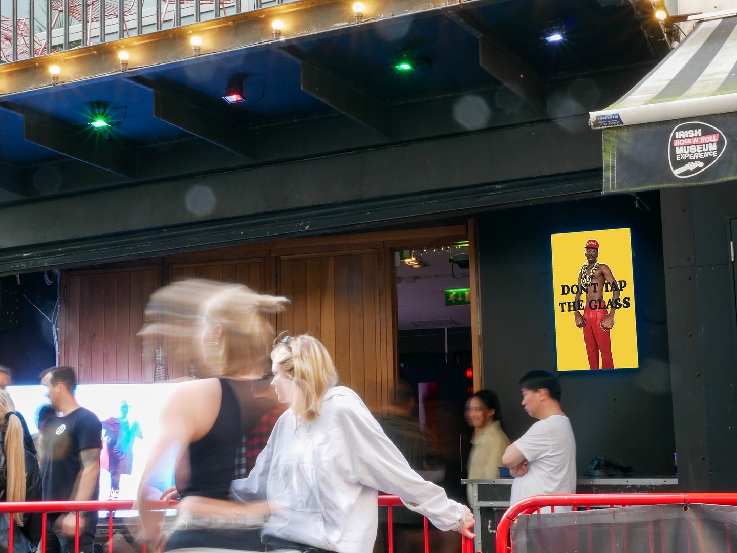 👀 Spotted this lad about town??
@feliciathegoat Tyler, the Creator has dropped his latest album;
DON’T TAP THE GLASS 💿
We’re loving the artwork for this campaign with
@sonymusicireland and how it pops on our Urban screens! 👌🏻⚡️
** Please don’t actually be tempted to tap our glass screens….. 😅thanks…😉
#tylerthecreator #newalbum #dooh #oohcampaign #sonymusic #advertisingdublin #spottedindublin #outofhome