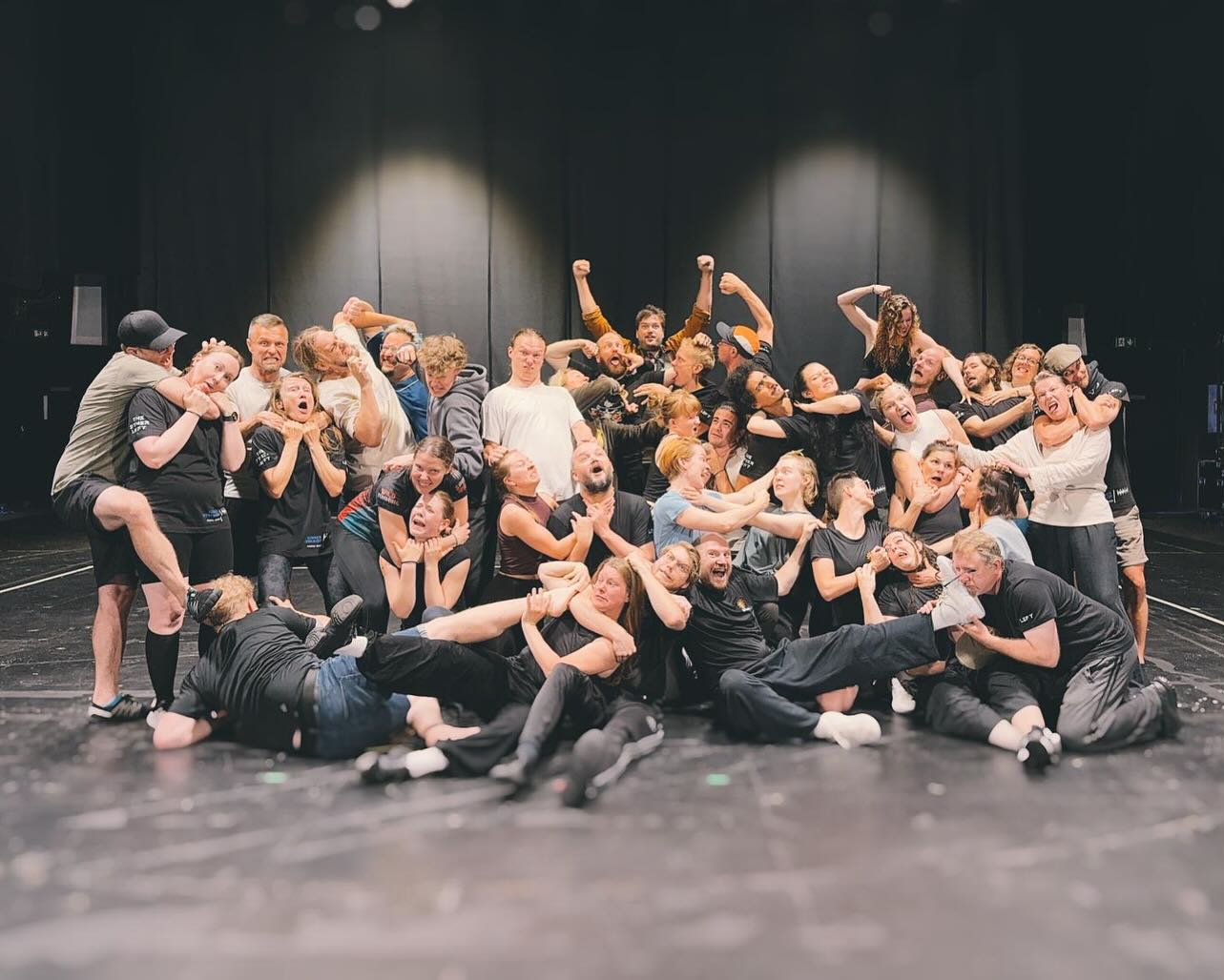 Amazing 10 days of Nordic Stage Fight Society’s Summer Workshop are now behind us! 🙌
This years’s intensive in Pärnu, Estonia was a blast and with that we give a huge thank you to @estonianstagefightsociety for organizing these shenanigans! It was again such a pleasure to work with talent and enthusiasm from all over the world (all the way from New Zealand!) and find new connections to fight with again in the future. ✨
Thank you to all the participants who gave their all to make this experience one of a kind. We are proud to say that we had in total 19 members joining the Summer Workshop from our very own Dramatic Combat Finland as teachers, assistants, students and visiting guest stars!
For the first time ever Dramatic Combat Finland also supported two of its members and the Summer Workshop with stipends. Their recipients Jukka and Roosa brought home a bunch of new fight skills and bruises to show off!
One more time a massive than you to everyone who made the experience possible and untill we fight again! ⚔️
📸1-2: @johan.elm
📸3-4: @simonswordplay
📸5: @jessjonesgausla
@nordicstagefight #nordicstagefightsociety #dramaticcombatfinland #dramaticcombat #stagecombat #stuntfight #summerworkshop #stagecombattraining