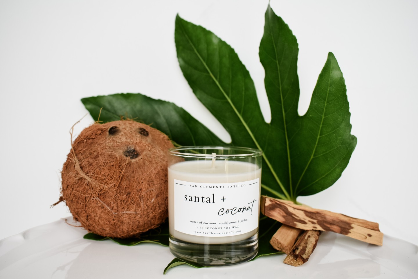 Who doesn't love some Sunday relaxation? Let your senses drift away & savor the scent of Summer with our Santal + Coconut candle. Last chance to get 20% Off! Use code SANTAL20 at checkout.
#NewLaunch #CandleSale #SelfCare #WeekendSale #HomeFragrance