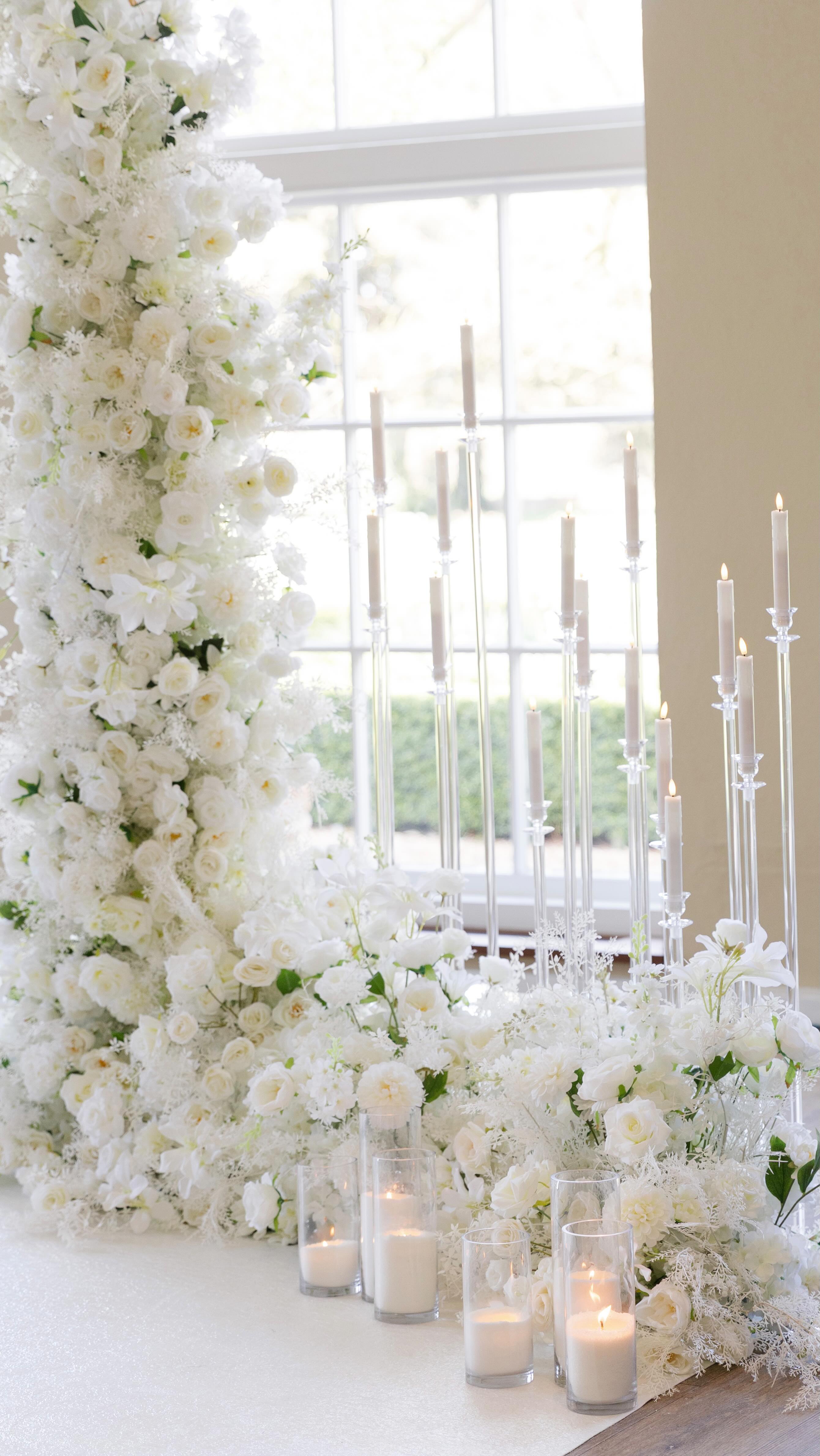 • AANU & UHUNOMA •
Before vs After - Ceremony transformation at @braxtedparkweddings. From an empty space to white florals, candlelight and a romantic arch display made for ‘I do’.
_____
#beforeandafter #weddingdecor #ceremonysetup #braxtedpark #luxurywedding #whiteweddingaesthetic #essexwedding