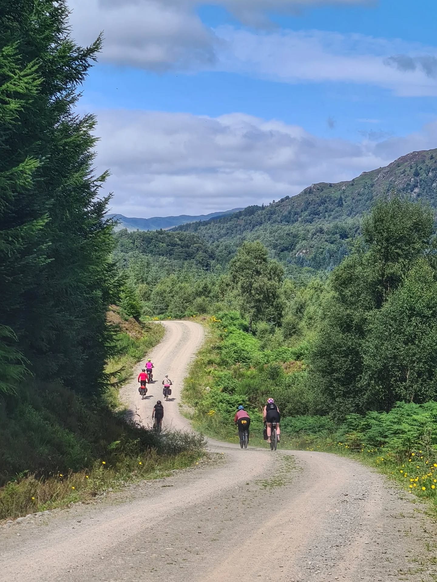Day 1 guiding Goats & Boats (and waterfalls)
We were so lucky with the weather! Warm, a great breeze to keep the midges away and no rain.
A great coffee stop at @brigoturktearoom- highly recommend.
Then the usual lovely warm welcome and super tasty food at @inversnaidbunkhouseandbistro
Plus, an absolutely stunning dip in a waterfall đ
.
.
#bikelife #bikepackingadventures #bikepacking #bikepackingscotland #adventure #adventurebybike #cyclinglife #Trossachs #dayslikethese