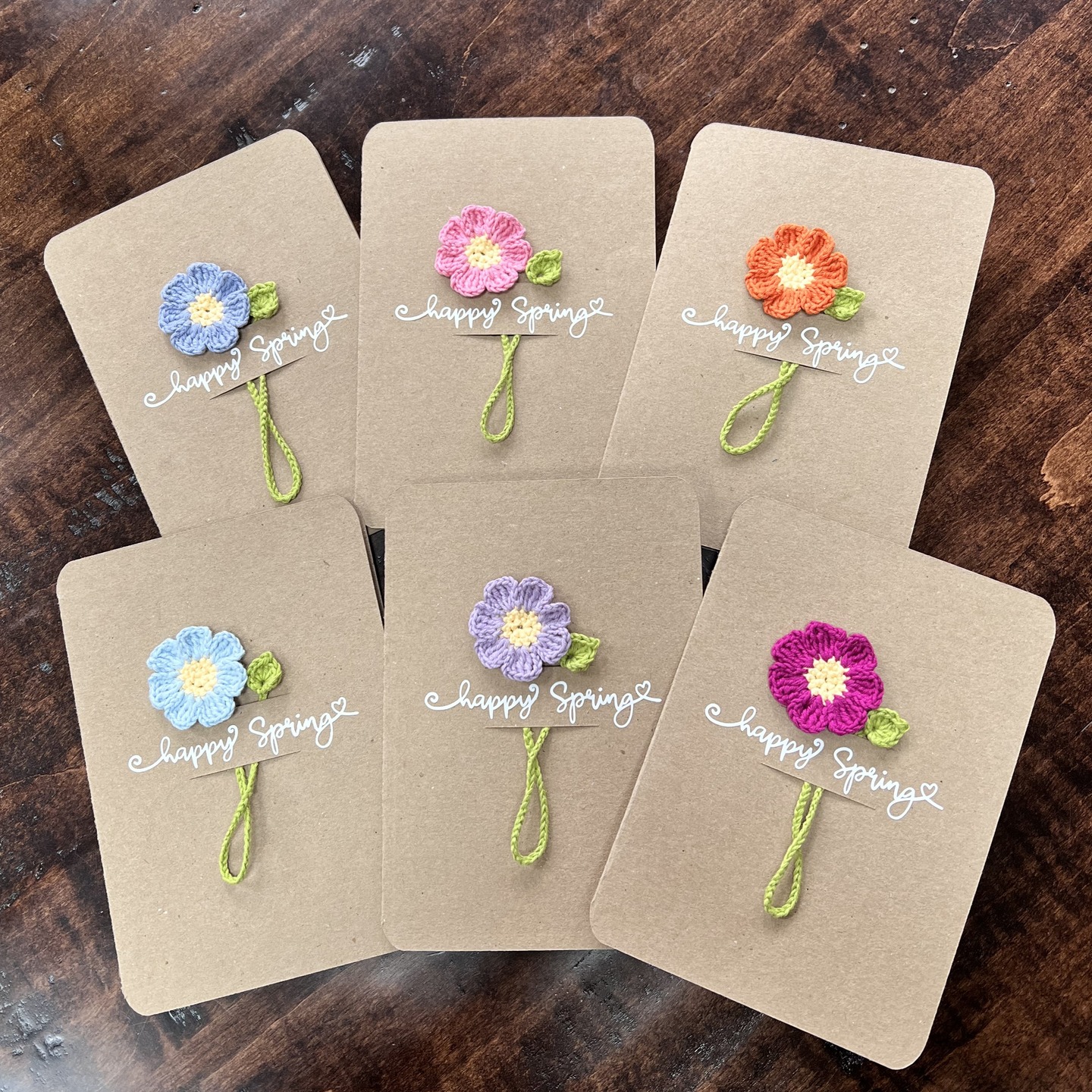 I am always forgetting to post my creations. Here is a fun idea I came up with for a great card to send friends. I found the crochet bookmarks on Etsy and put them in a card! The saying " If friends were flowers I'd pick you" was the perfect sentiment for inside the card. Simple and special ❤️
#simplecrafts #cricutcrafts #cricutofficial #crochetgifts #friendgift