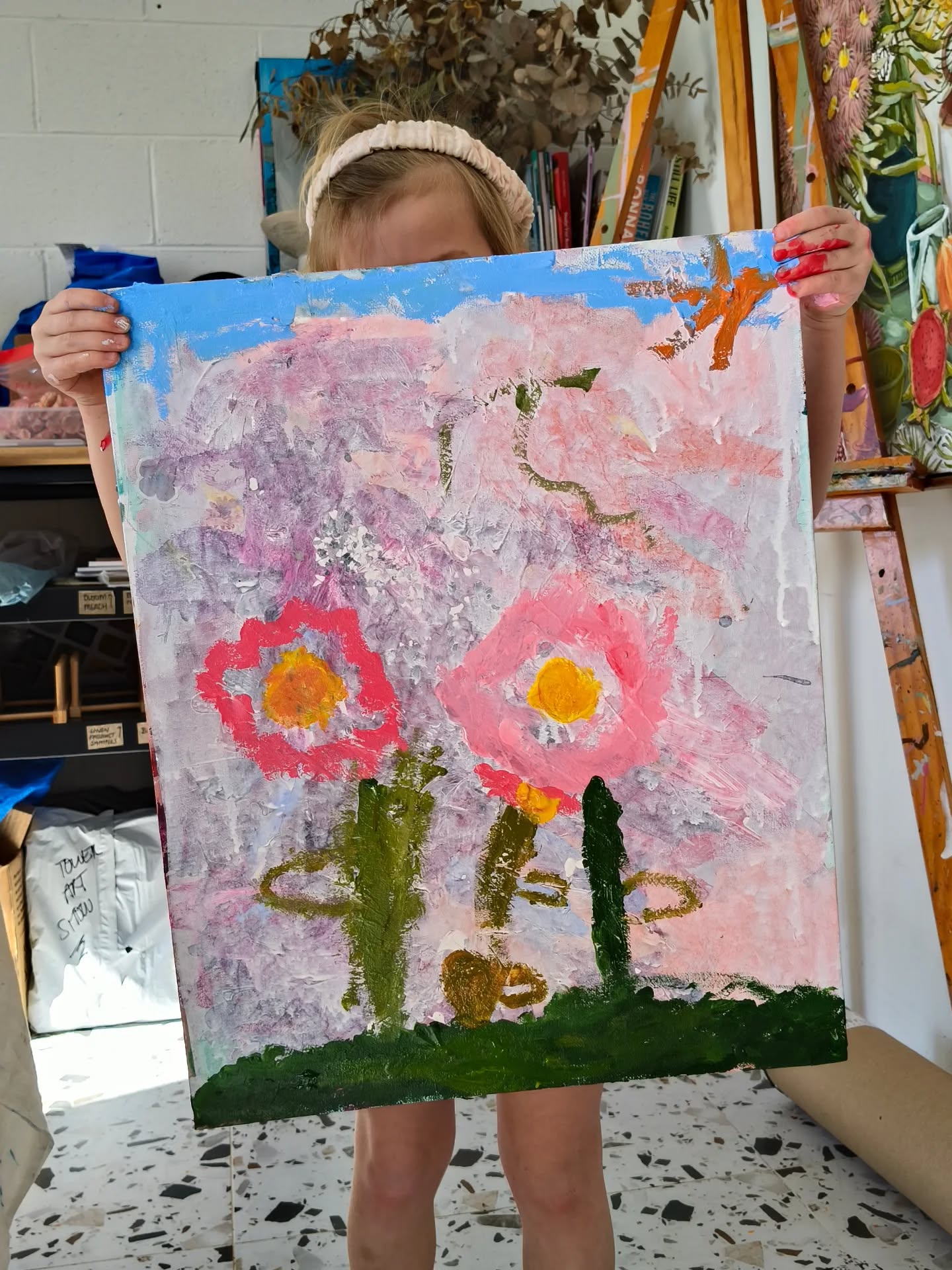 Life lately (post exhibition!)
Apart from packing orders and doing that dreaded EOFY accounting - this is what the last few weeks have looked like
1/ painting with my girls in the studio
2/ receiving beautiful photos of paintings in people's homes
3/ visits to the park to see the flowers
4/ bushwalk treasures ❤️
5&6 / reading lovely lovely reviews
7/ more packaging
8/ more bush treasures
9/ my favourite bush walks
So very lucky x