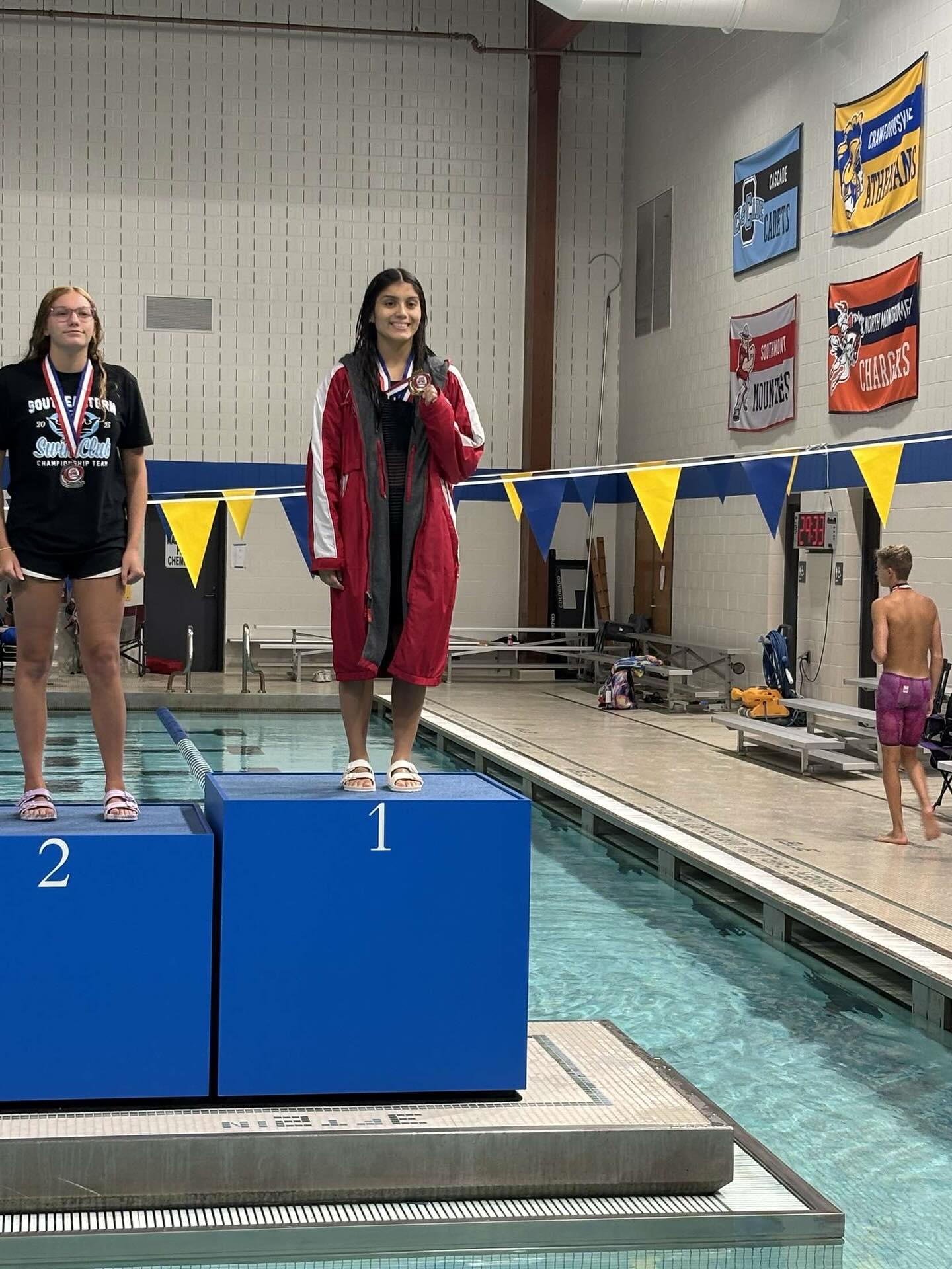 ISI Summer Central Divisional Championships:
Girls 200 Breast:
Sofia Ortiz - Champion
Boys 200 Breast:
Dylan Geesaman - 4th Place
Joshua Krimmel - 7th Place