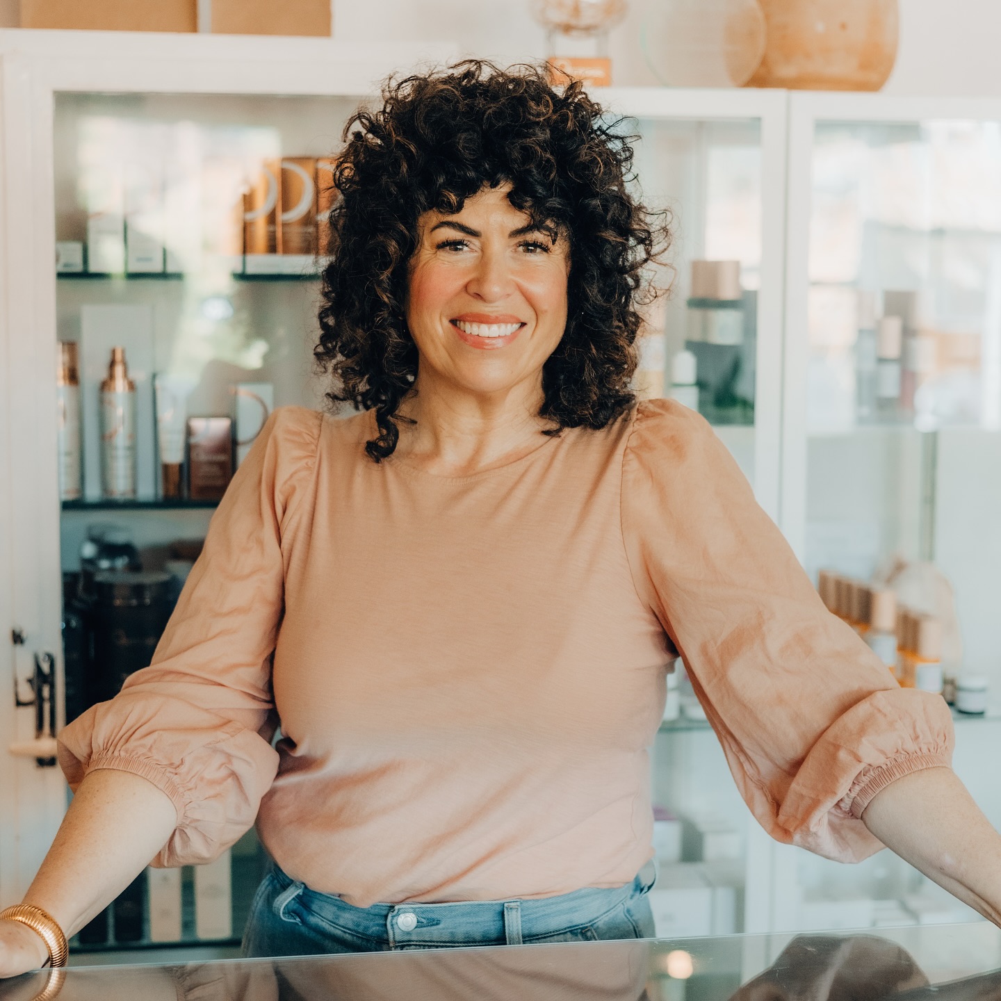 We’re growing! 🌱
This year marks 25 years since I started Derma Bella - and l’m so excited to share a beautiful new chapter with you.
What began as a one-woman facial studio is now evolving into something more: a growing team, expanded services, and a deeper commitment than ever to being your trusted source for regenerative skincare + healthy beauty delivered with heart and authenticity.
We’re adding brows, waxing, makeup and lashes to support your full beauty and wellness routine. I’m also expanding our facial menu intentionally, to not only provide dramatic transformations, but to also be able to serve many more of you!
I’m so excited to share we’re welcoming two new exceptional + experienced estheticians to help bring this vision to life. At Derma Bella, we’ve always held ourselves to a high standard - not just in results, but in the way we care.
As we grow, that commitment only deepens. This expansion reflects our mission to help you feel your most radiant — with more services, more heart, and more ways to support your skin and self-care journey.
Stay tuned - I’ll be introducing our new team members next and sharing how you can experience their work✨
With so much gratitude, love + excitement,
🤎 Rowena