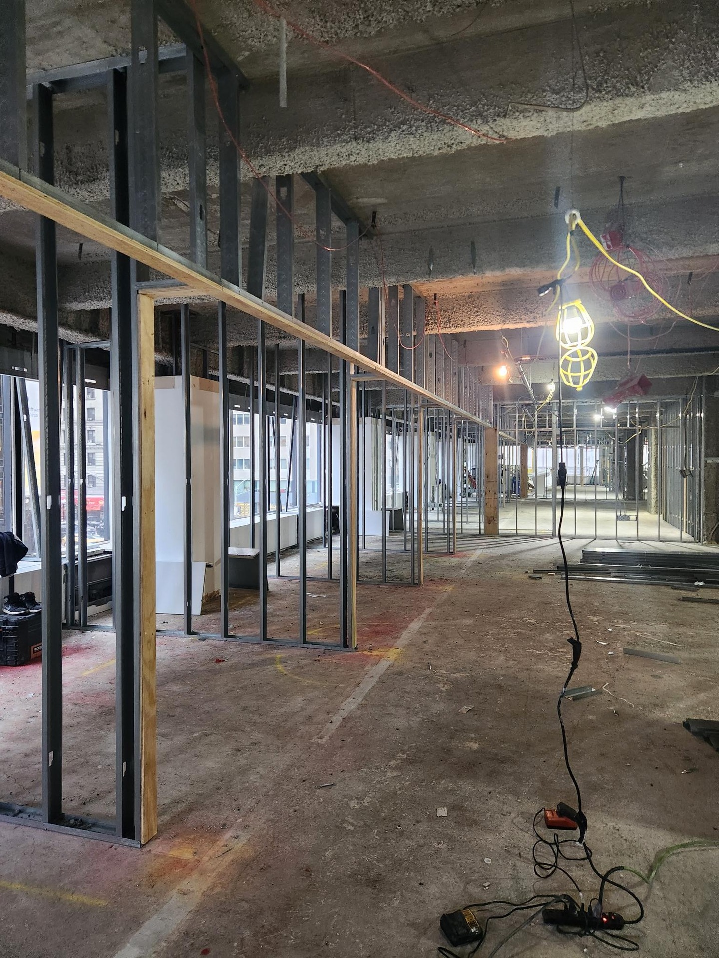 Another job well done in the Big Apple! 🍎✨
Our team recently wrapped up this sleek corporate office space in NYC, delivering top-notch craftsmanship from start to finish.
Metro Walls was responsible for the framing, drywall, and various ACT, including standard ACT panels as well as 9Wood grille ceilings.
We are proud to help shape the workspaces that keep this city moving! #nycconstruction #NYC