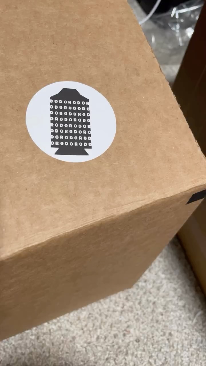 order up 🛎️ who’s next?
.
.
.
#smallbusinessowner #seattlesmallbusiness #embroideredapparel #embroiderybusiness #customembroidery #shoplocalshopsmall