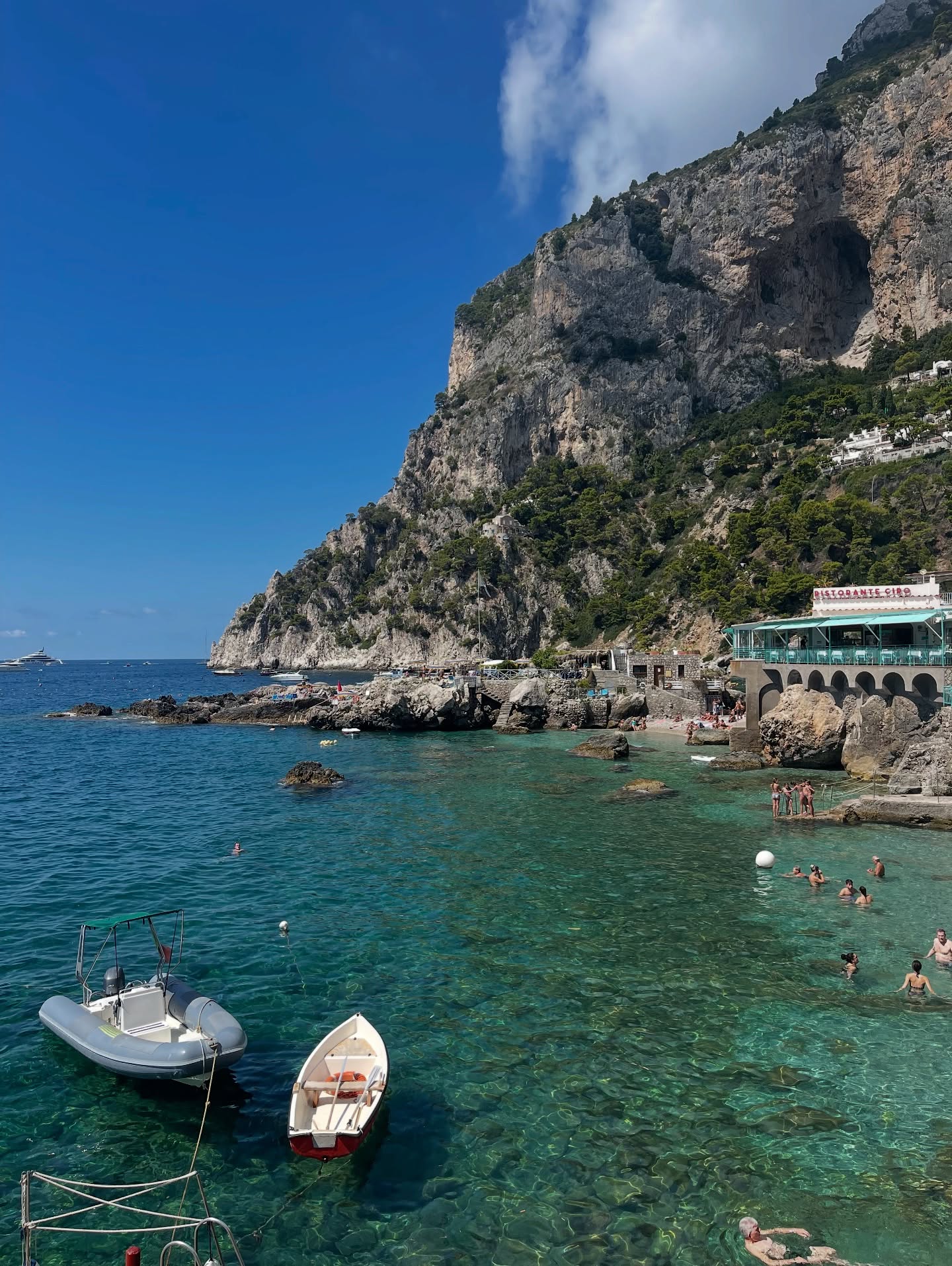 And just like that…
back in London after some winding down time in my fave place in this world 🇮🇹
Any summer plans? ☀️
#italia #dolcevita #summer #off #OOO #citybreak #Capri