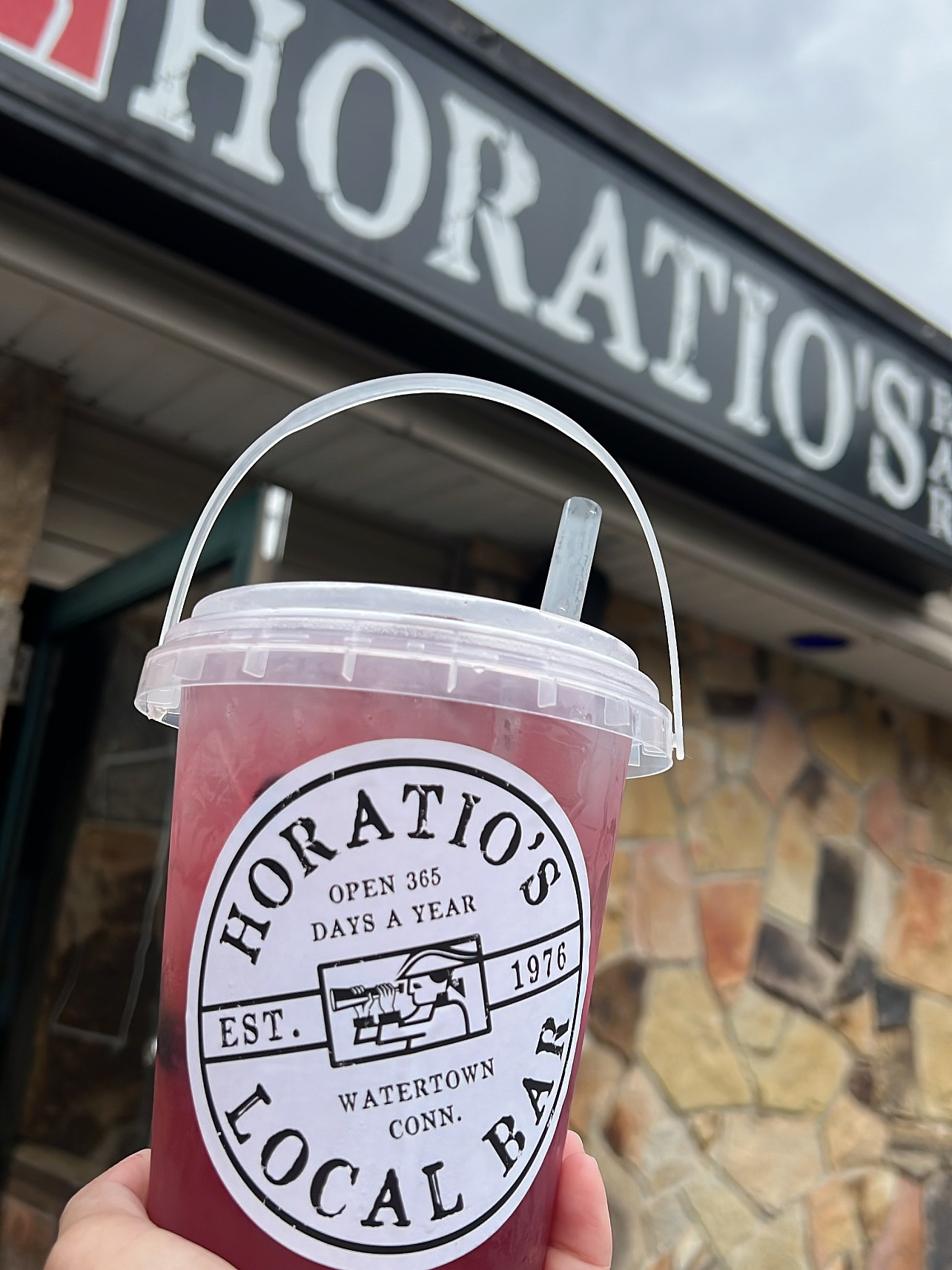 Fun bucket Fridays have officially been extended through the weekends! This weekend featuring the blueberry lemonade smash! 🫐
We have a specialty bucket tomorrow for our 10 year party! The Admiral Peach Palmer! 🍑 Featuring Admiral Nelson’s Rum! #horationelson #historyofhoratios #AnniversaryParty #twogenerations