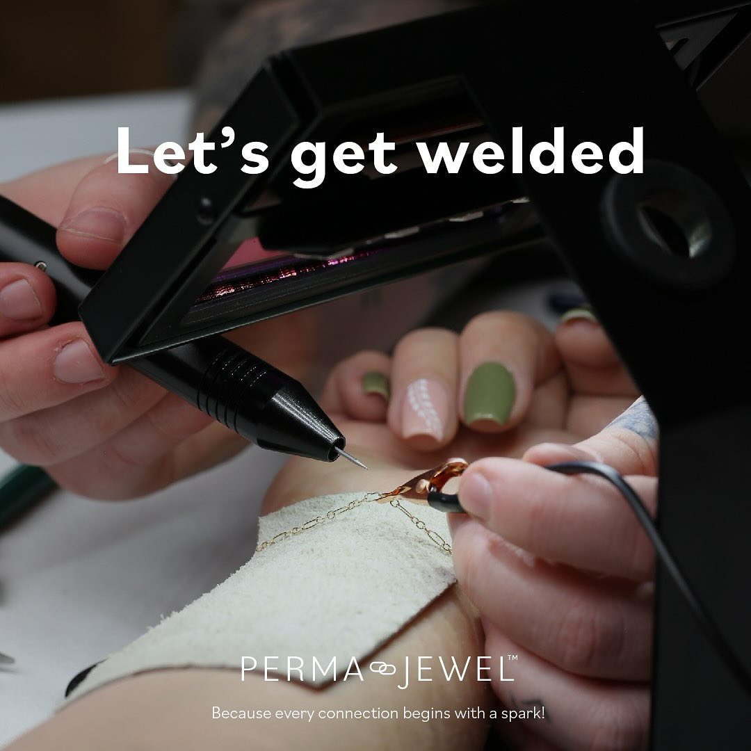 Come on Suffolk, let’s get welded! ✨ did you know that you can make an appointment for a permanent bracelet or anklet? Message or call us to get booked in 📞📲