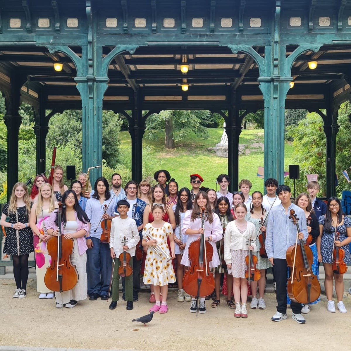 Our final concert took place outdoors in Parc Montsouris where we performed an upbeat programme of popular music with live singers. After enjoying a picnic in the park we travelled to Montmartre where we visited Sacré-Coeur. We travelled back to central Paris for dinner and walked to The Louvre and explored Jardin des Tuileries. To finish our trip, we travelled to Trocadero to see the Eiffel Tower at sunset where we caught it sparkle on the hour!
#harrowyoungmusicians #musictour #inspiringyoungmusicians