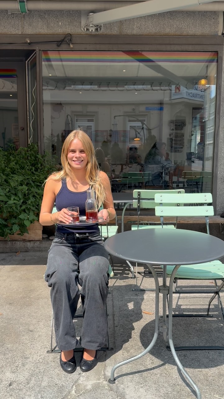 Filterkaffee im frühling 🫶
Im Moment kannst du zwischen den Kaffeebohnen San Lucas oder Shyira wählen.
San Lucas - Filterkaffee aus Mexiko:
Karamell, Johannisbeeren, vollmundig
Shyira, Filterkaffee aus Ruanda:
Roter Apfel, Hagebutte, limonadig
@kaffeemacher
#filtercoffee #coffee #kaffeemacher #v60 #fyp #basel