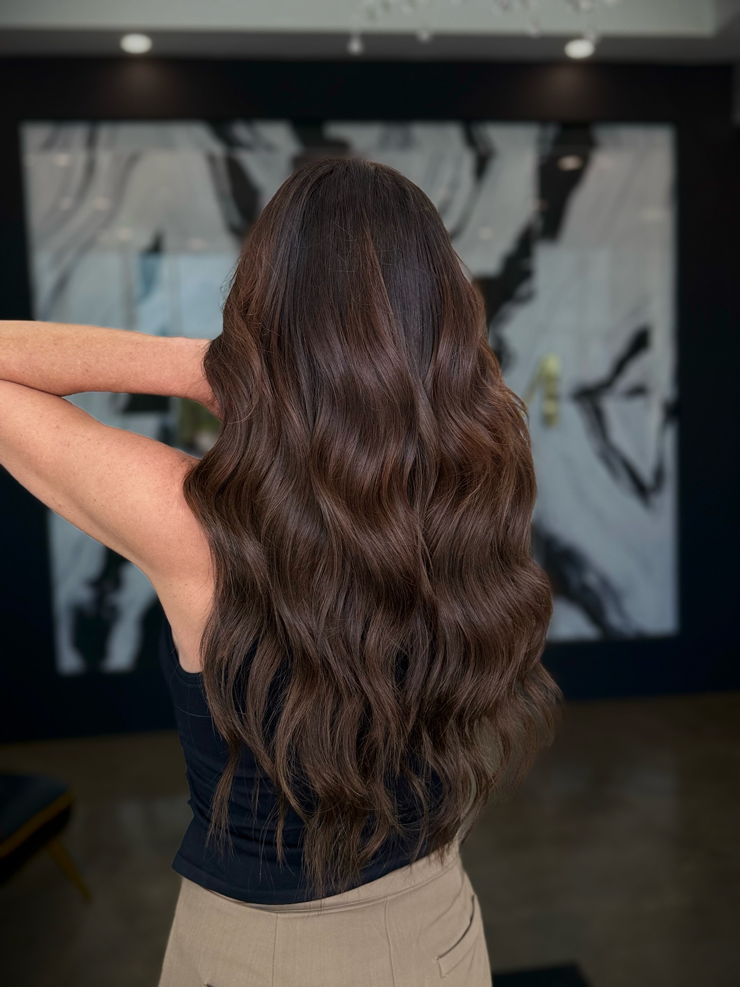 Before ➡️ After ……….The power of two rows. 🔥
This transformation is everything. From flat and lifeless to full, voluminous, and seamlessly blended. Two rows of hand-tied extensions gave her the length, density, and confidence she was craving.
Healthy…Lush….Undetectable….This is what luxury hair feels like. 🤍✨
#hair #hairtransformation #houstonhair #houstonhairstylist #houstonhairextensions #hairstylist #hairextension #hairextensionspecialist #dustynnathanielstyling #handtiedextensions #handtiedwefts #hairporn #leaguecitytx #leaguecitysalon #leaguecityhairstylist