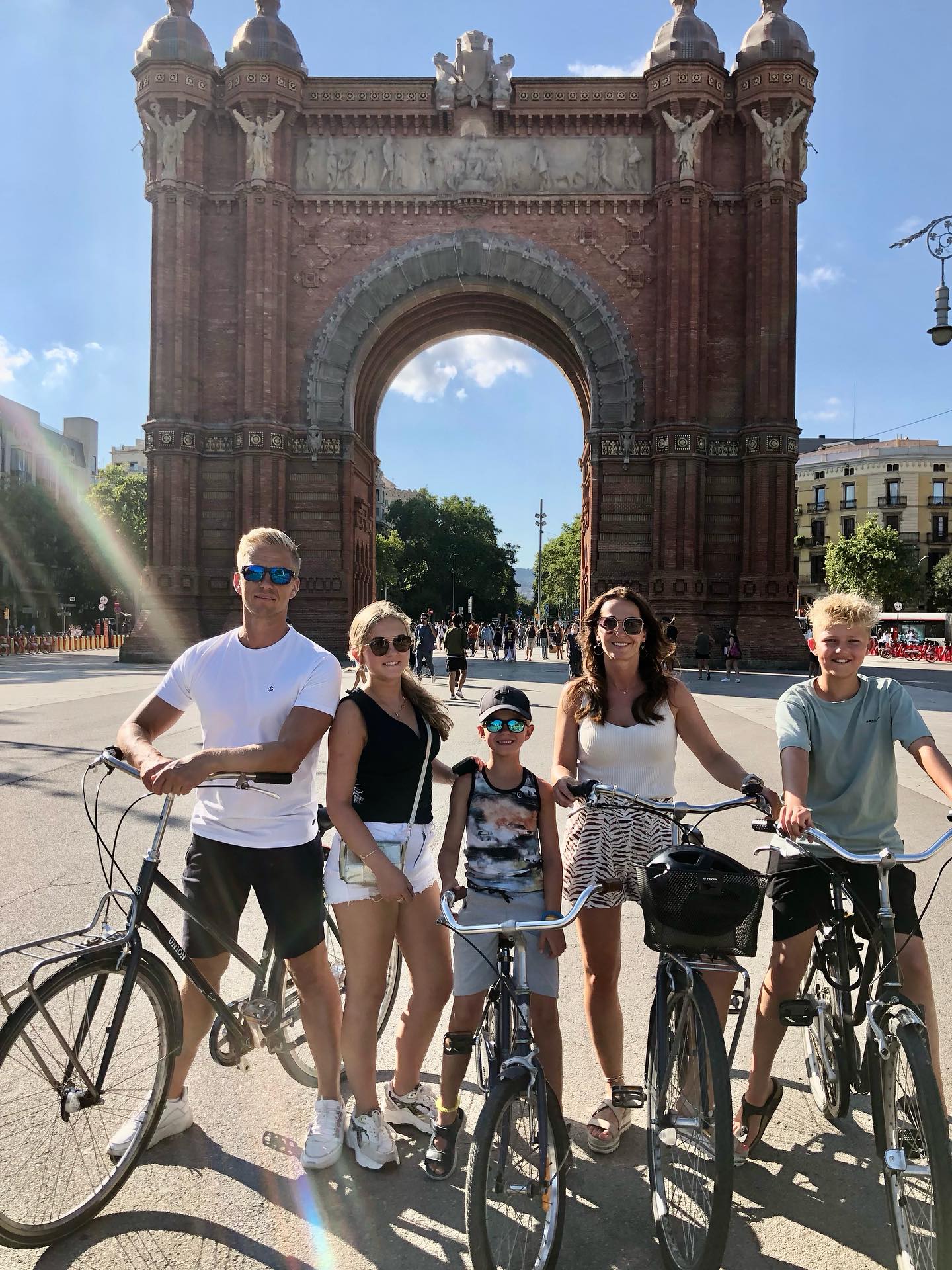 Súper gezellige fietstour weer met deze avontuurlijke familie uit Volendam!