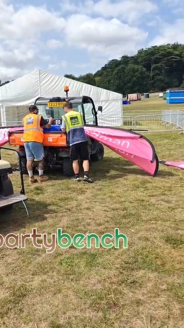This weekend, we're excited to provide tables and benches for 600 guests at the @bristolballoon festival! 🎊💪
Have an event coming up? Don't hesitate—call us at 07766 883037!
We offer the perfect seating solutions for events of all sizes! 🎉✨
At Partybench, we keep it simple with one durable and flexible style of table and bench for hire. 🪑✨ Whether it’s a children's party 🎈, family BBQ 🍔, wedding 💍, festival 🎉, or large corporate event 🏢, we’ve got you covered! 😊👍
#BristolBalloonFiesta #Partybench #EventPlanning #SeatingSolutions #OutdoorEvents #FlexibleSeating #CallUsNow