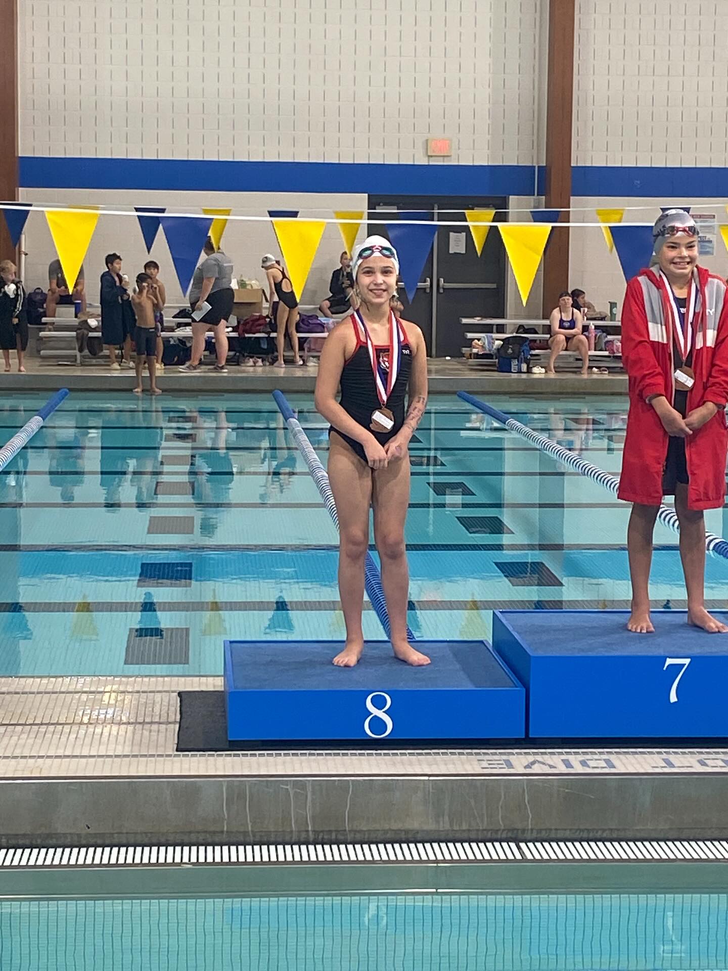 ISI Summer Central Divisional Championships:
Girls 10&U 100 Breast:
Siena Impelluso - 8th Place
Boys 10&U 100 Breast:
Hanwook Jung - 4th Place
Liam Dieu - 5th Place
Chase Truitt - 6th Place
