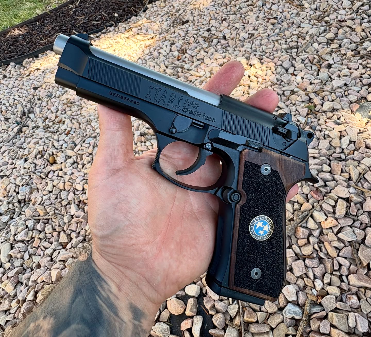 Any Resident Evil fans? Here’s your Samurai Edge Beretta 92FS.
Slide milled flat with front serrations and engraved and coated in Graphite black.