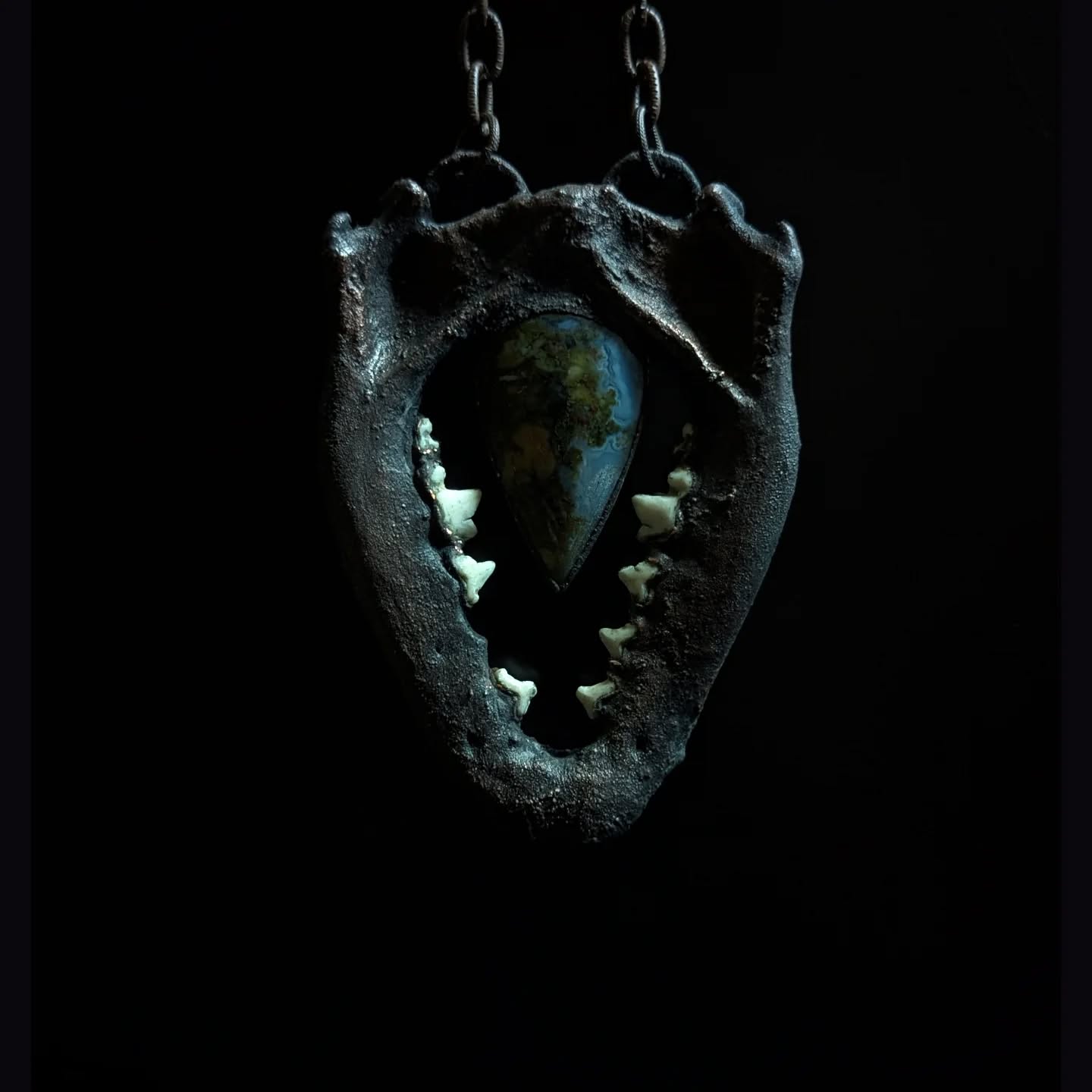 from the Beltane and May Queen collection of spring past
found fox jaws create the sacred portal- with a suspended moss agate stone
#beltane #mayqueen #goddessworship
#goddessembodiment #ritualadornment #amulet #pagan #worshipinthewoods #praytothewilds #sacredportal #inbloom #plantednotburied #alchemy #myallegiancetonatureistotal #foragedbone #copperjewelry #mossagate #earthbirth #resurrection